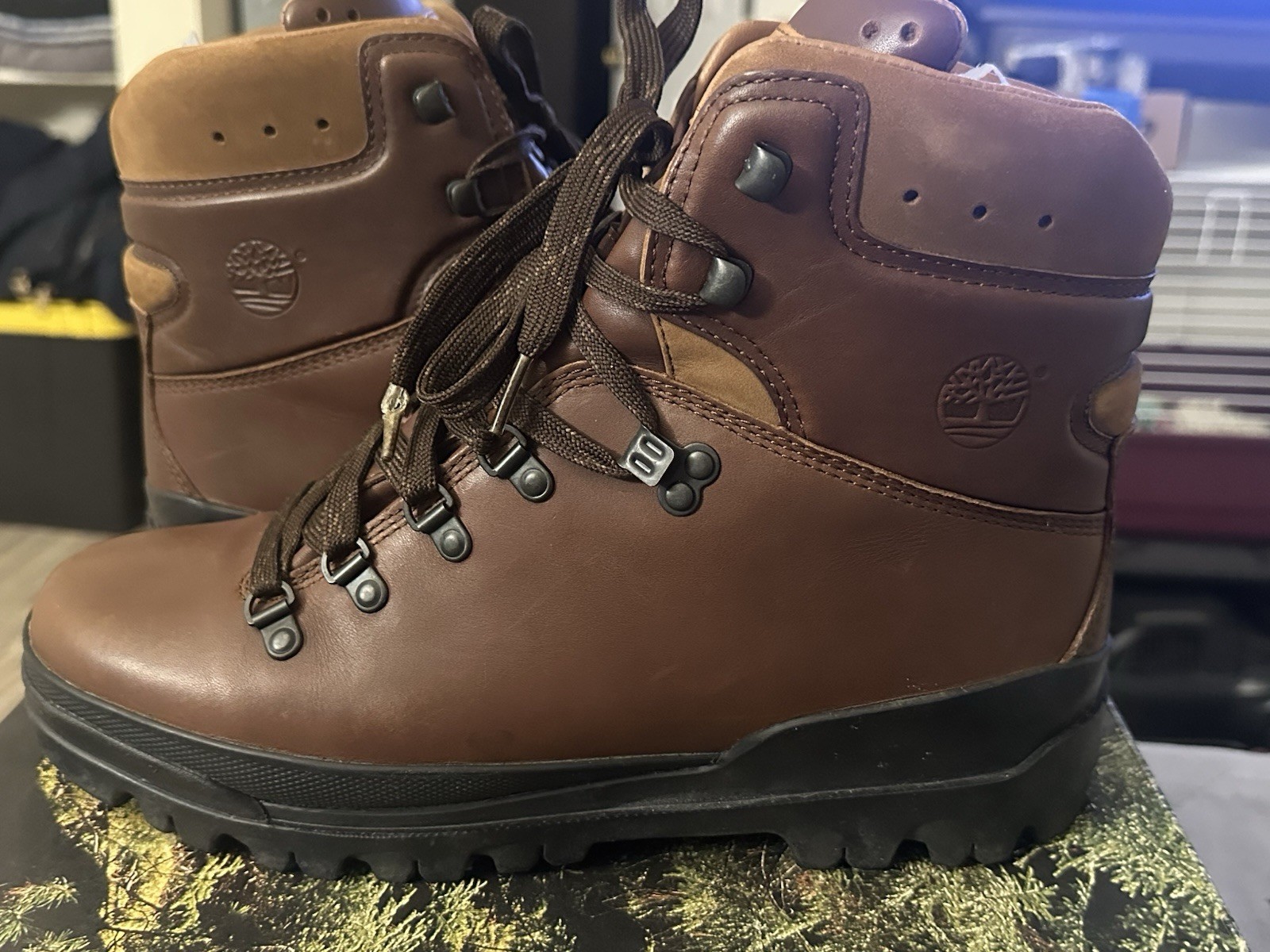 og Style Timberland Worldhiker Boots Size 10.
