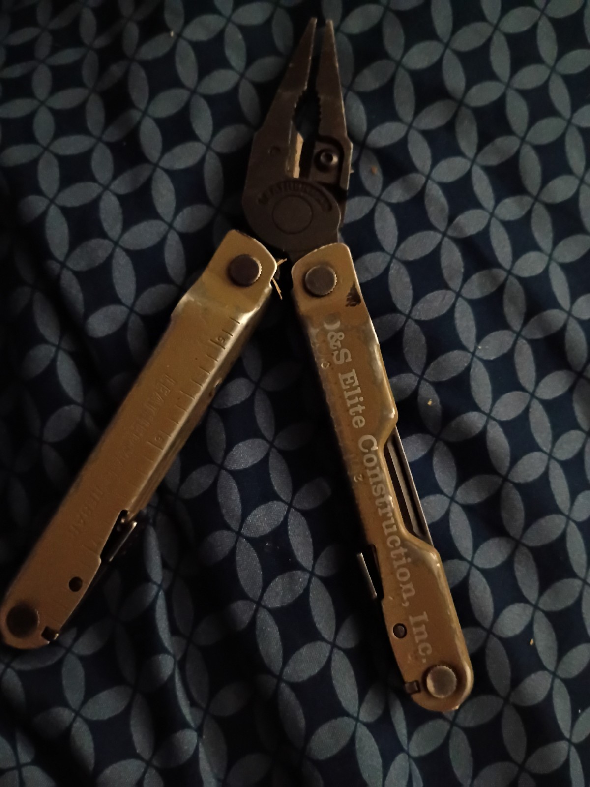 Leatherman Curl Stainless Steel Multi-Tool, Excellent Leatherman Curl Stainless Steel Multi-Tool, Excellent