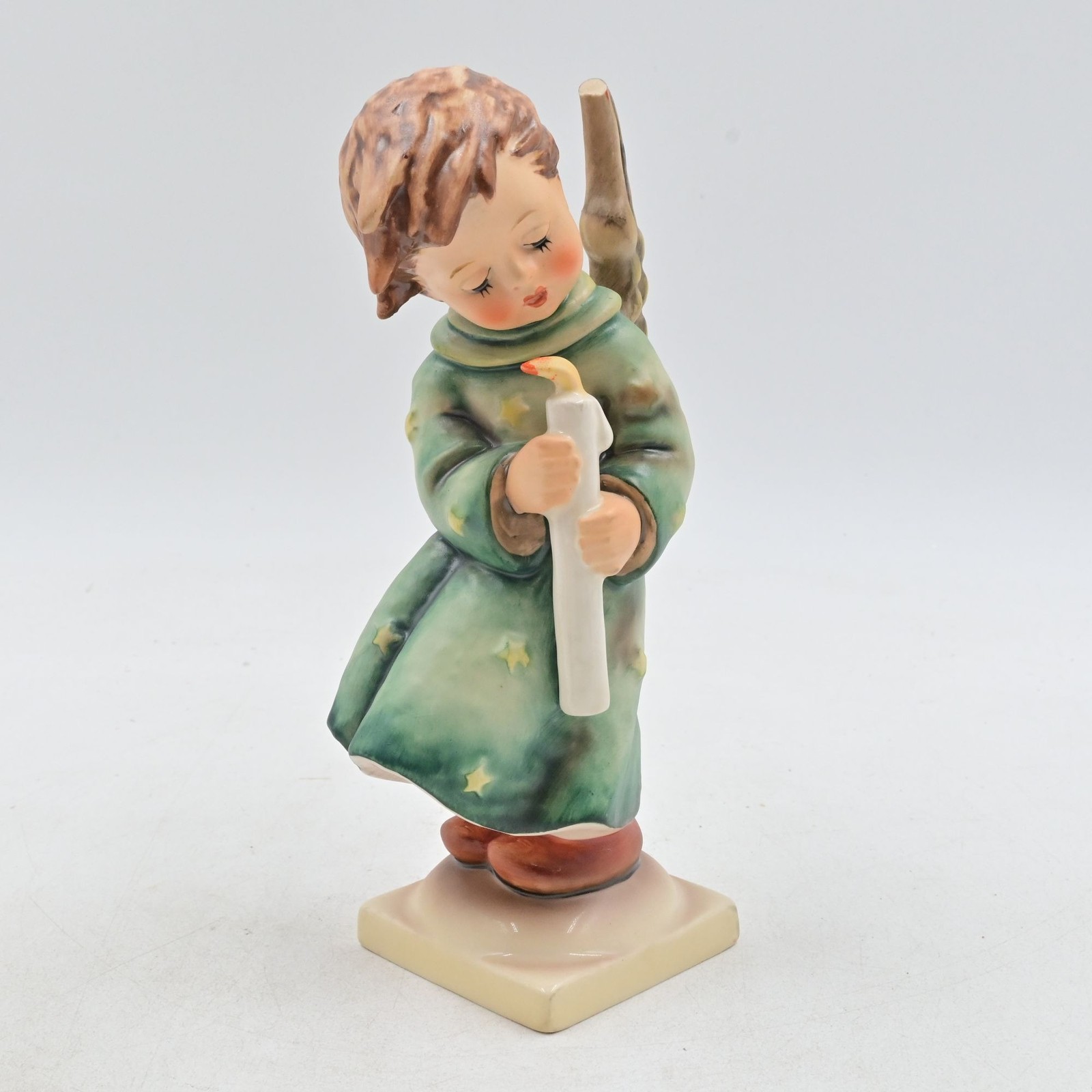 Goebel Hummel Figurine Heavenly Angel 21 Vintage Girl Candle W Germany
