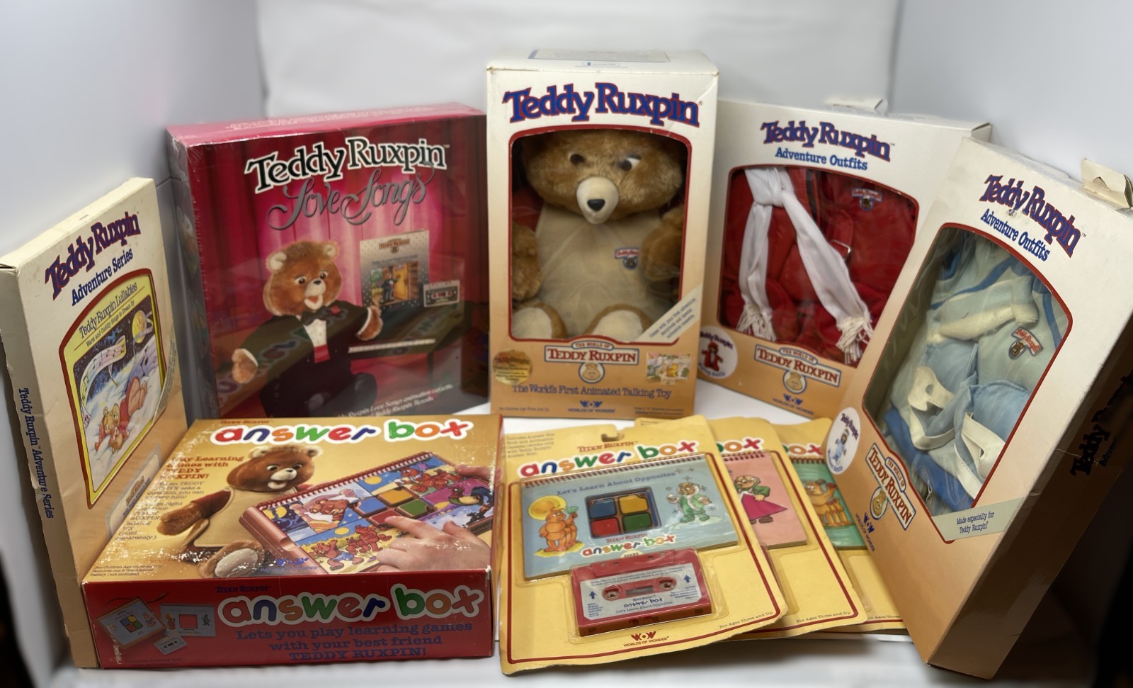 Vintage 1985 Teddy Ruxpin Bear Outfits Answer Box Cassette Lot Tested Working