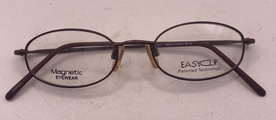 EASY CLIP FRAMES ONLY EYEGLASSES OLIVER COUNTRY BROWN 48-17-135 EASY CLIP FRAMES ONLY EYEGLASSES OLIVER COUNTRY BROWN 48-17-135