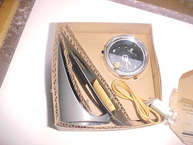 1951 1952 Chevrolet Original OEM DASH ACCESSORY CLOCK GM OG VINTAGE IN BOX 1951 1952 Chevrolet Original OEM DASH ACCESSORY CLOCK GM OG VINTAGE IN BOX
