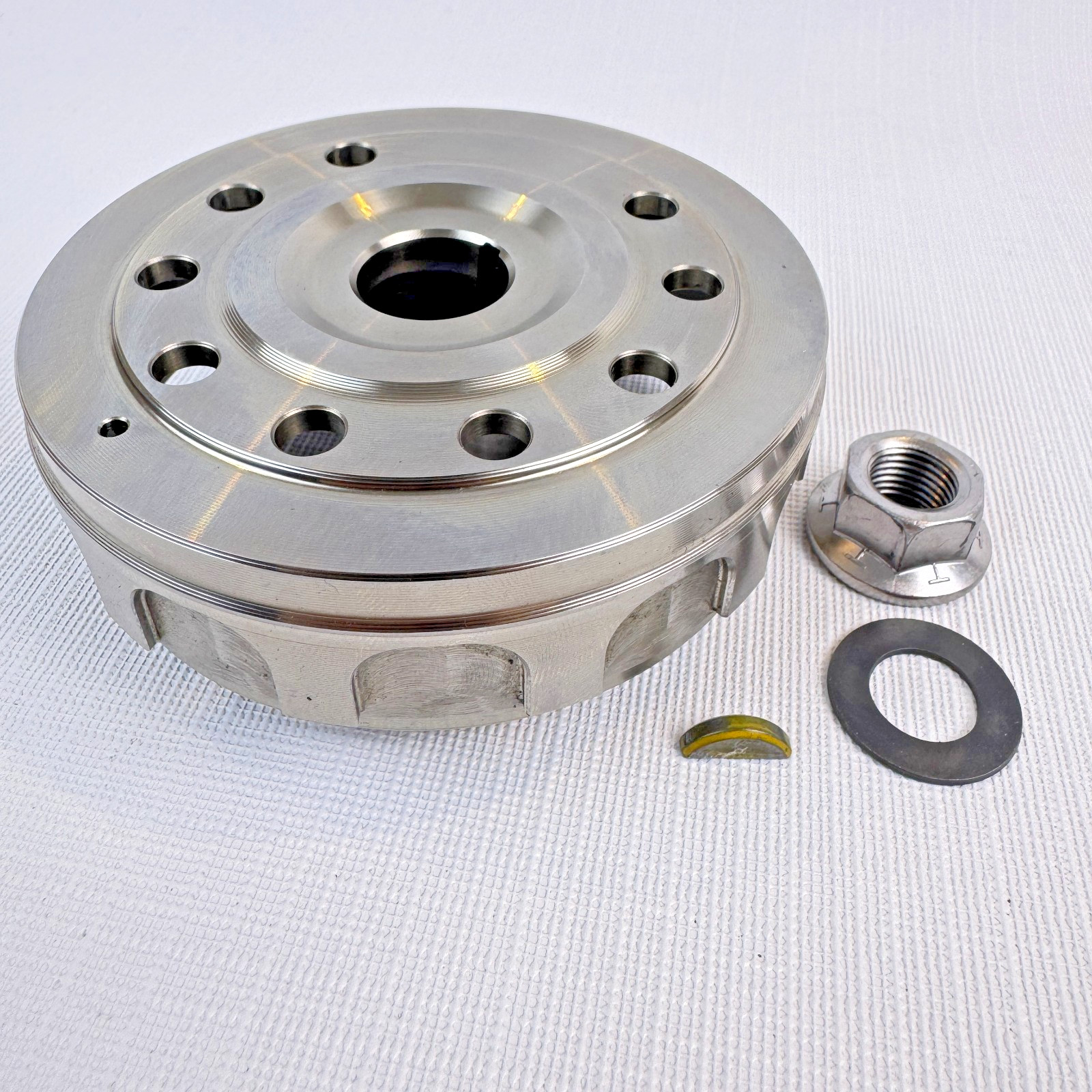 14-18 Yamaha YZ250F 14-17 YZ450F OEM Flywheel Rotor Magneto 1SL-81450-00