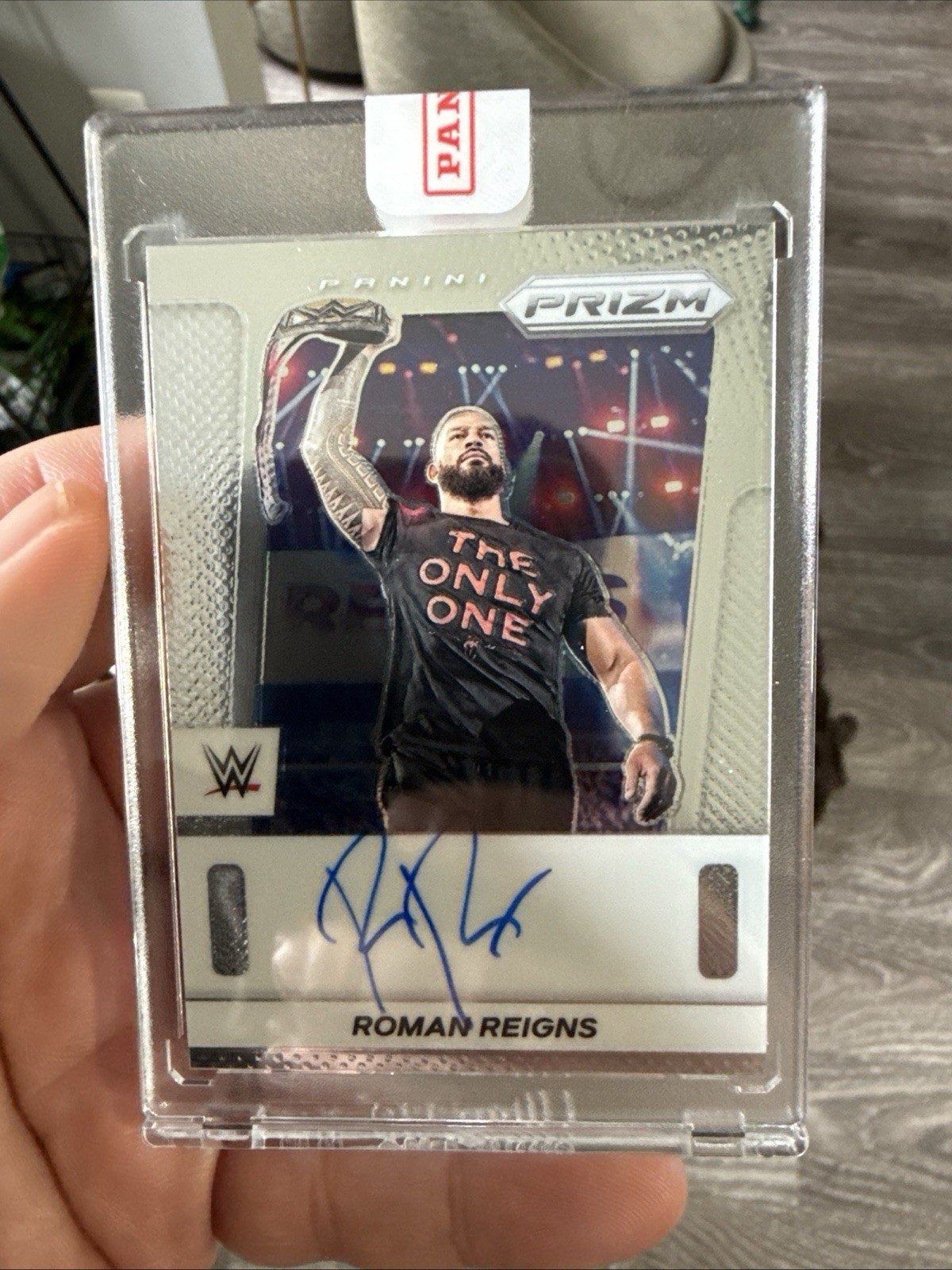 Panini 2024 Prizm WWE Roman Reigns Throwback Signatures ON CARD 75-RRN