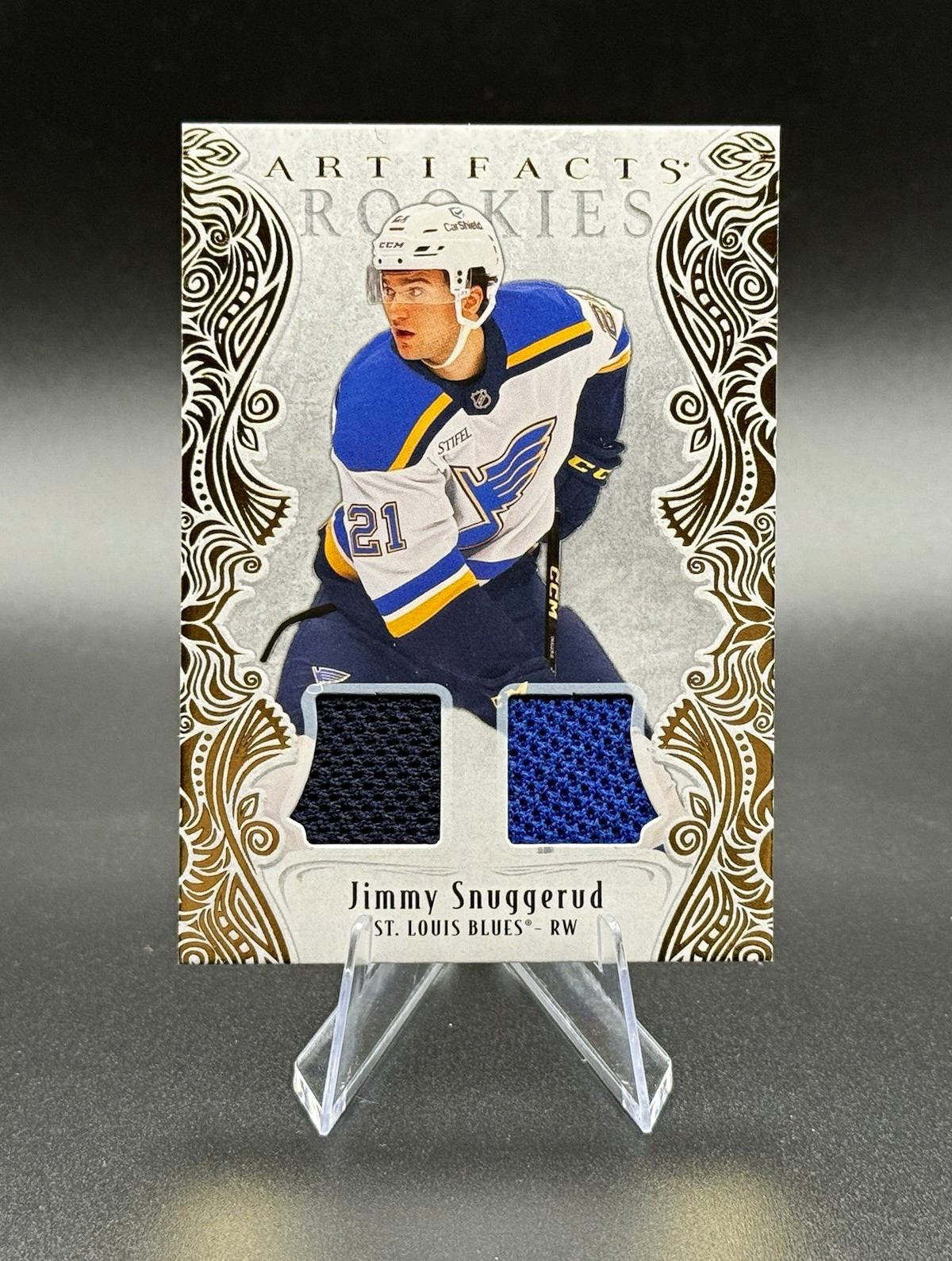 Upper Deck 25-26 Artifacts Rookies Jimmy Snuggerud #197 Gold Material RC /499 Upper Deck 25-26 Artifacts Rookies Jimmy Snuggerud #197 Gold Material RC /499