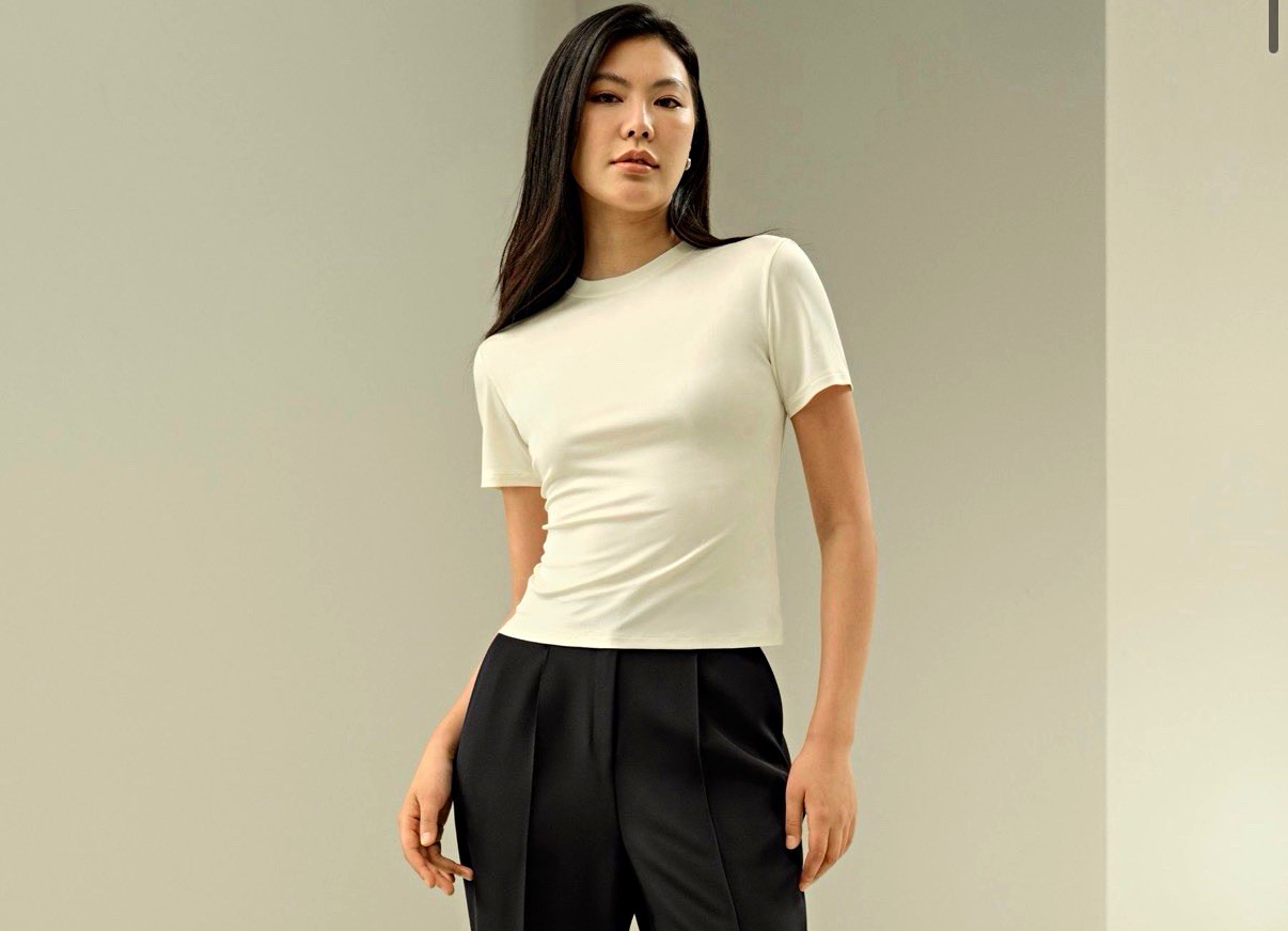 NWT LILYSILK Women\'s Slim Fitted Jersey Tee Short Sleeve T-Shirt Size S NWT LILYSILK Women\'s Slim Fitted Jersey Tee Short Sleeve T-Shirt Size S