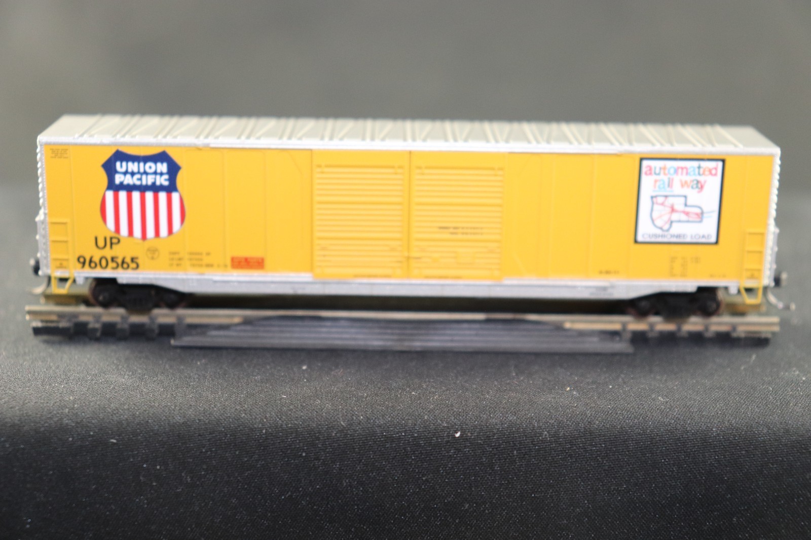 N Scale Atlas N ACF 60\' Single Door Auto Parts Box Car UP Automated Railway N Scale Atlas N ACF 60\' Single Door Auto Parts Box Car UP Automated Railway
