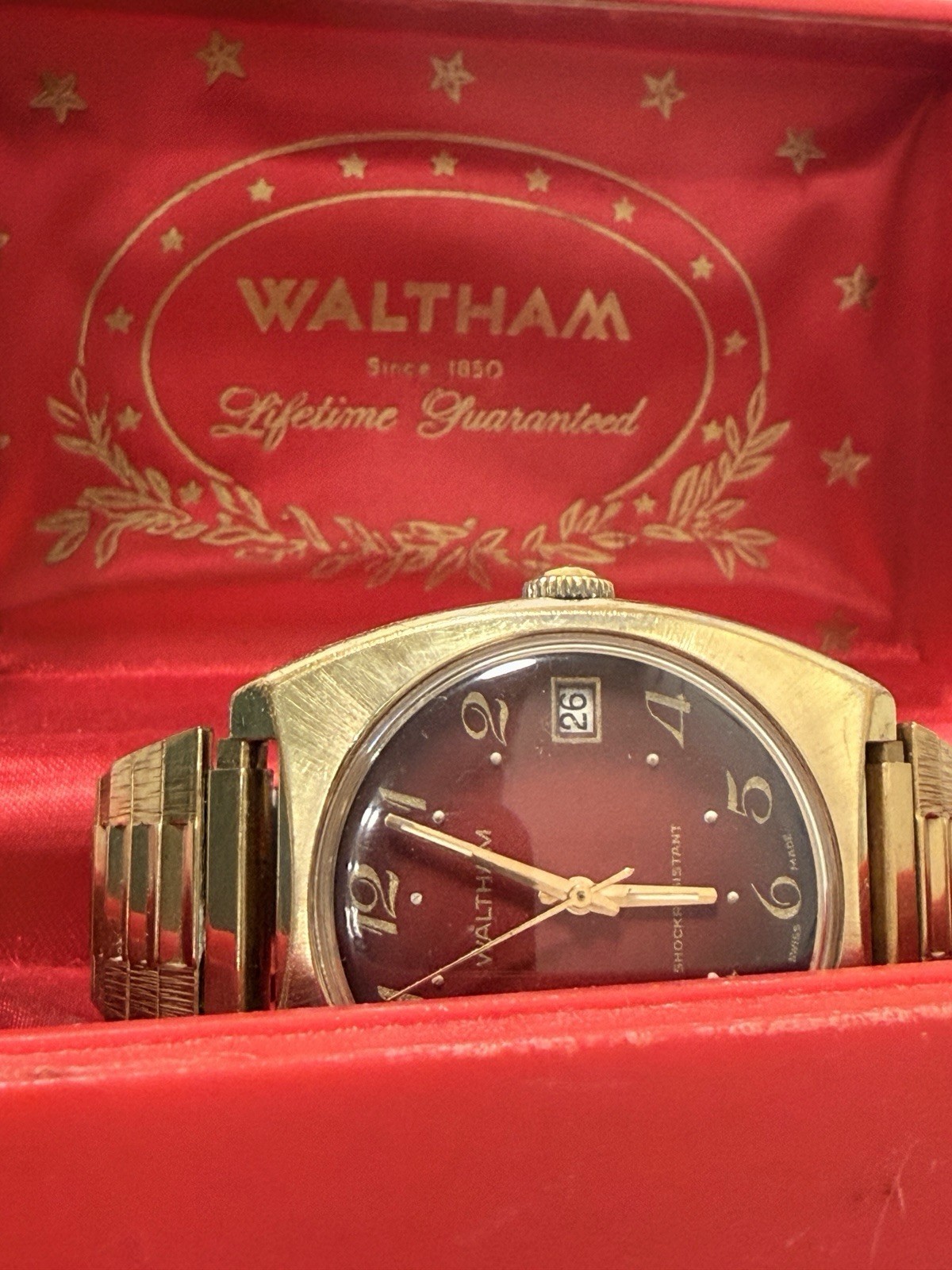 Vintage Waltham 17J Swiss Manual Wind Burgundy Fumé Dial Date Cushion Box