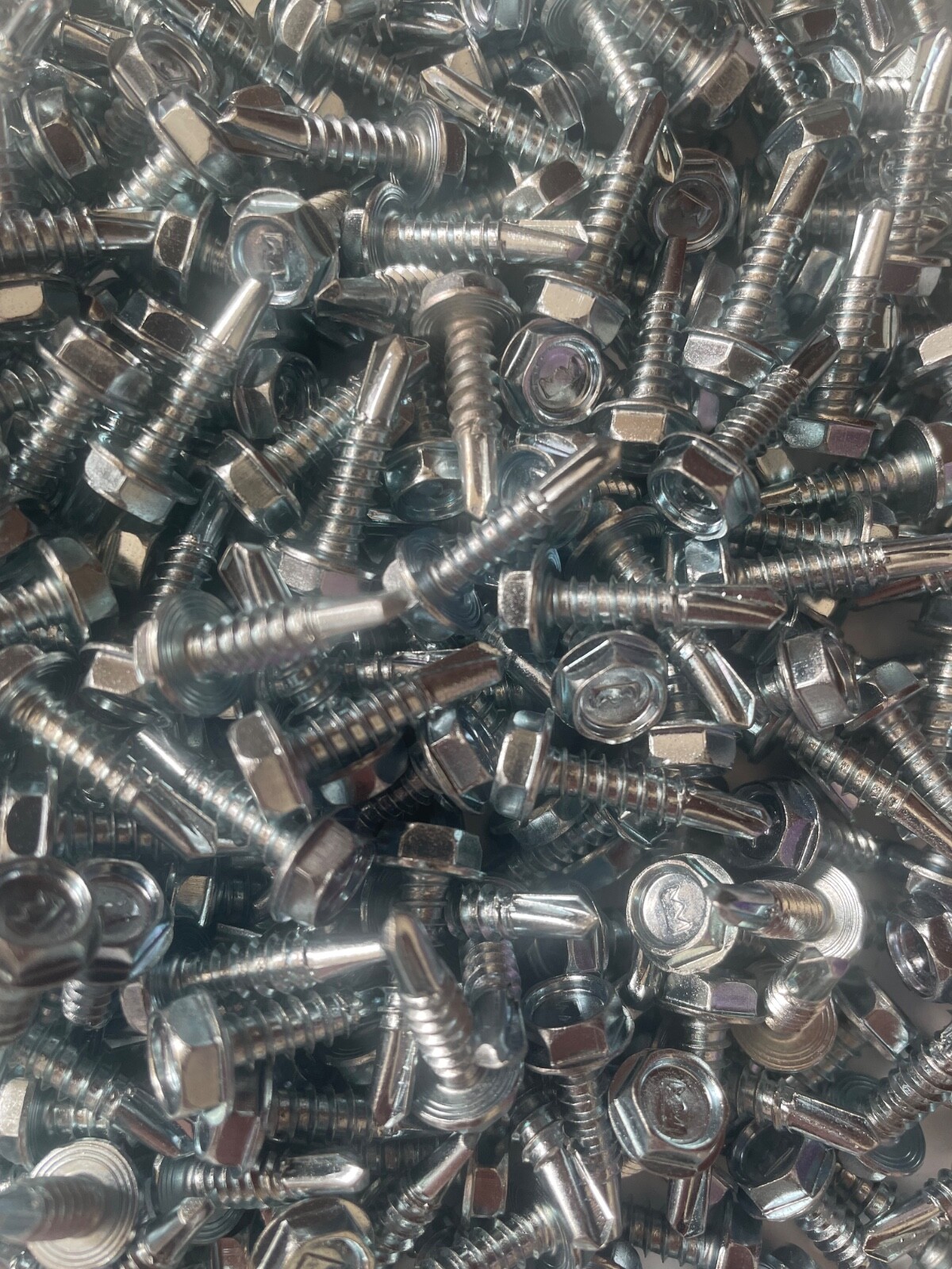 1000 Count - #10 x 3/4 Self-Drilling Screws Hex Washer Head #3 Point 6 Lbs