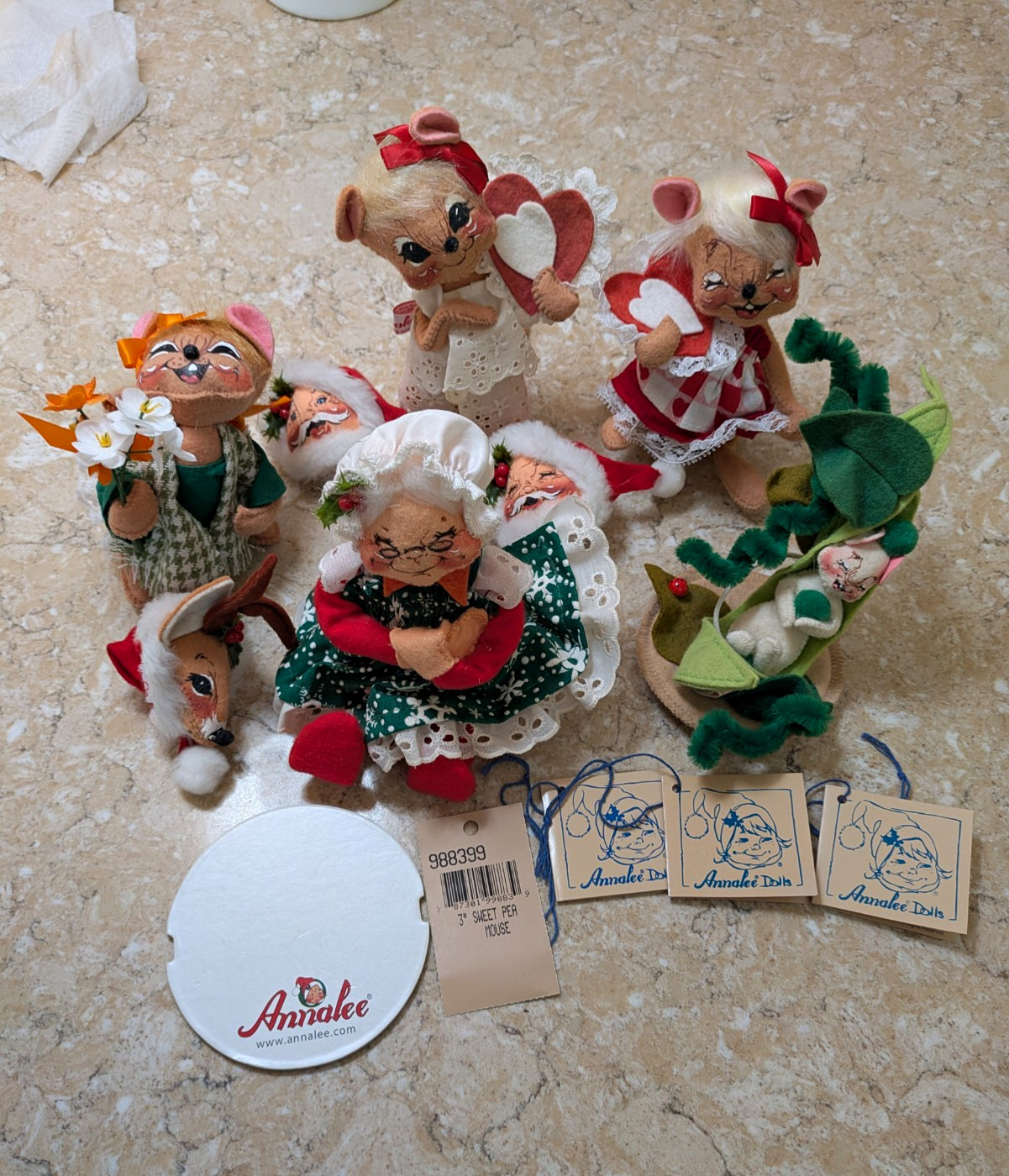 Rare Vintage Lot of 8 Annalee Dolls Handmade Figurines 1988-1999 Christmas Dolls Rare Vintage Lot of 8 Annalee Dolls Handmade Figurines 1988-1999 Christmas Dolls