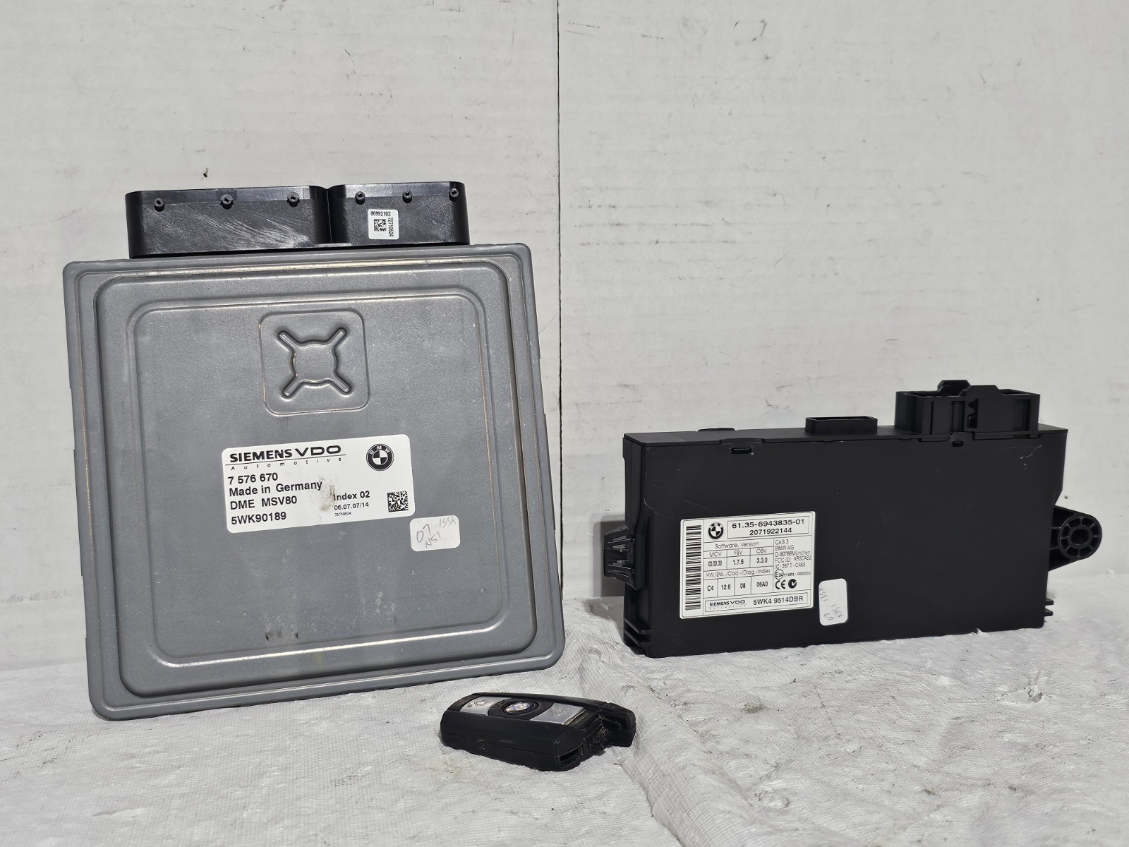 07-13 BMW E90 E92 328I N51 N52 ECU DME CAS MSV80 CAS3 KEY MODULE 7576670 6943835