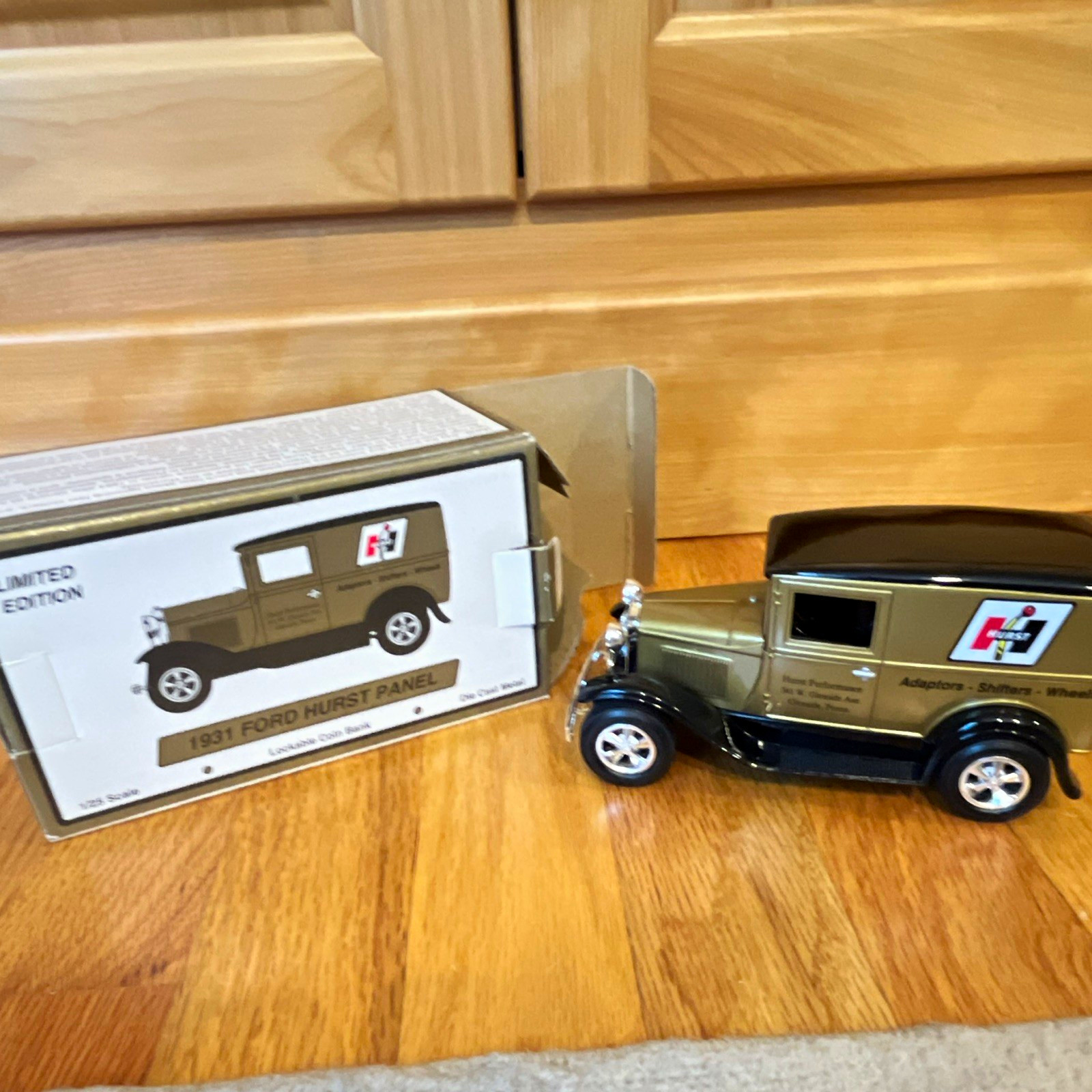 Ertl American Muscle 1931 Ford Hurst Panel Coin Bank 1:25 Diecast Green/Black Ertl American Muscle 1931 Ford Hurst Panel Coin Bank 1:25 Diecast Green/Black