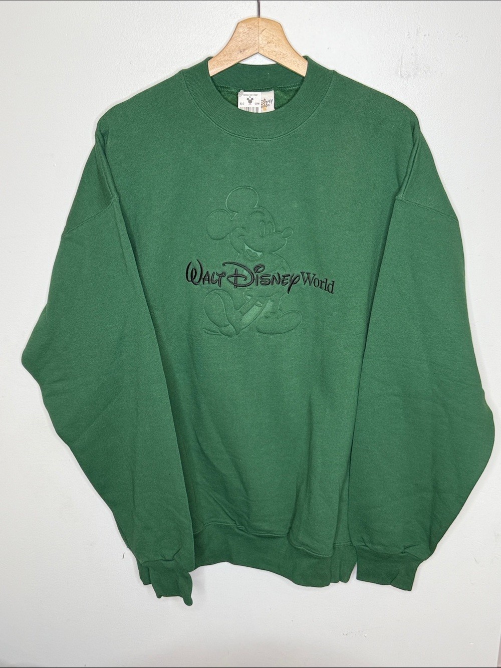 Deadstock Vintage y2k Disney Forest Green Mickey Embossed Crewneck Sweatshirt Deadstock Vintage y2k Disney Forest Green Mickey Embossed Crewneck Sweatshirt