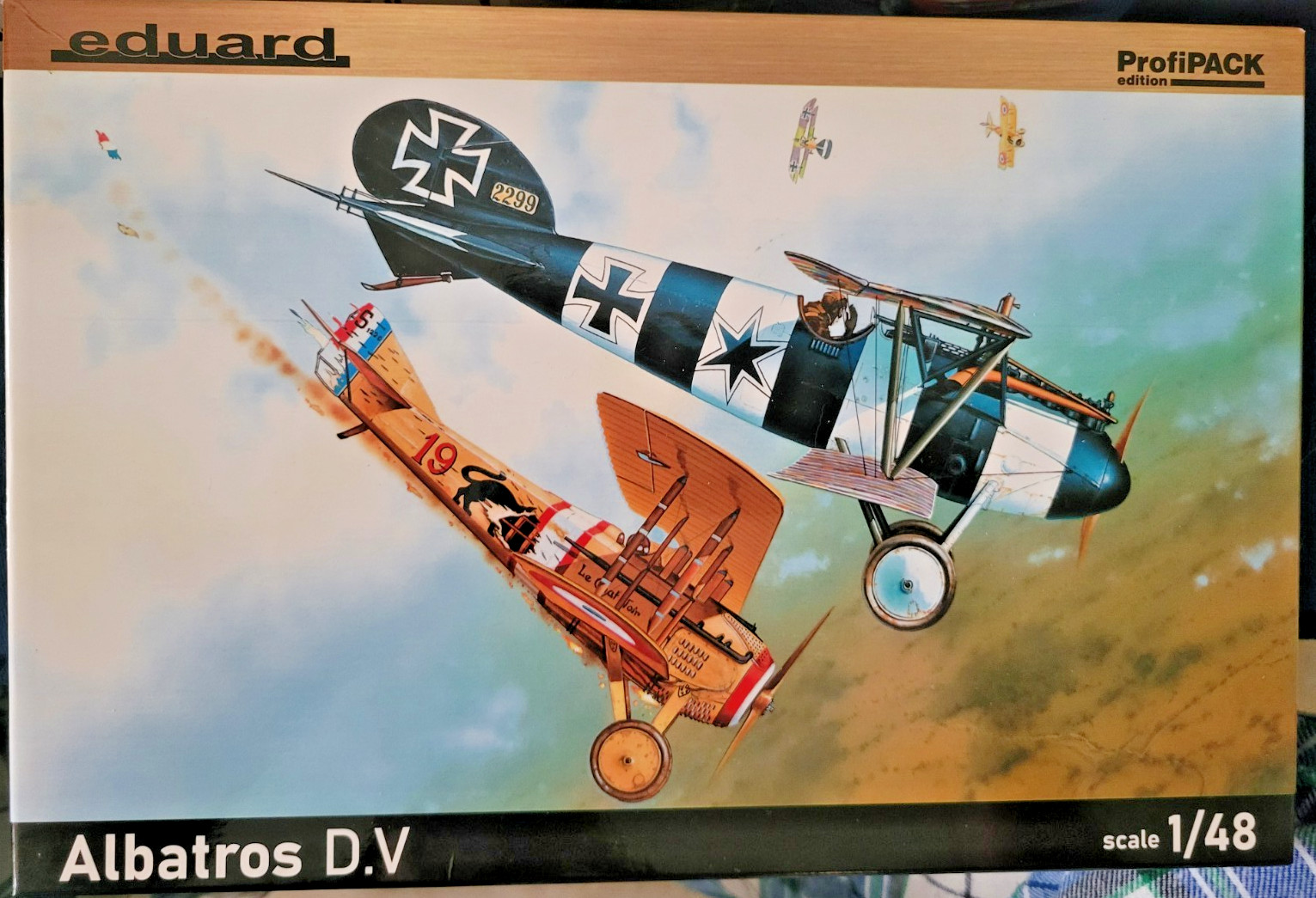 1/48 EDUARD 8113 Albatros D.V Profipack Model Kit 1/48 EDUARD 8113 Albatros D.V Profipack Model Kit