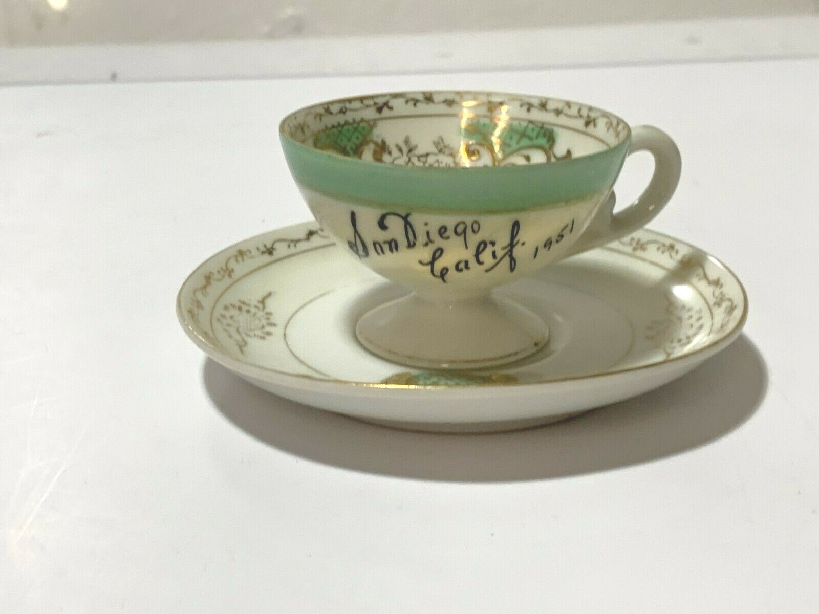 VTG Royal Sealy Pedestal DEMITASSE Teacup & Saucer 1951 SAN DIEGO CALIF SOUVENIR