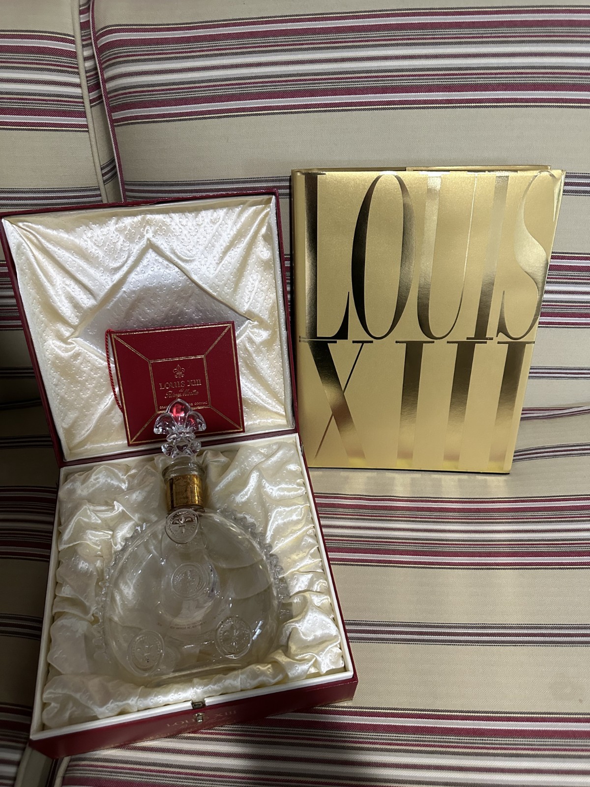 Vintage Remy Martin Louis XIII Baccarat Crystal Decanter Box Papers AL8890