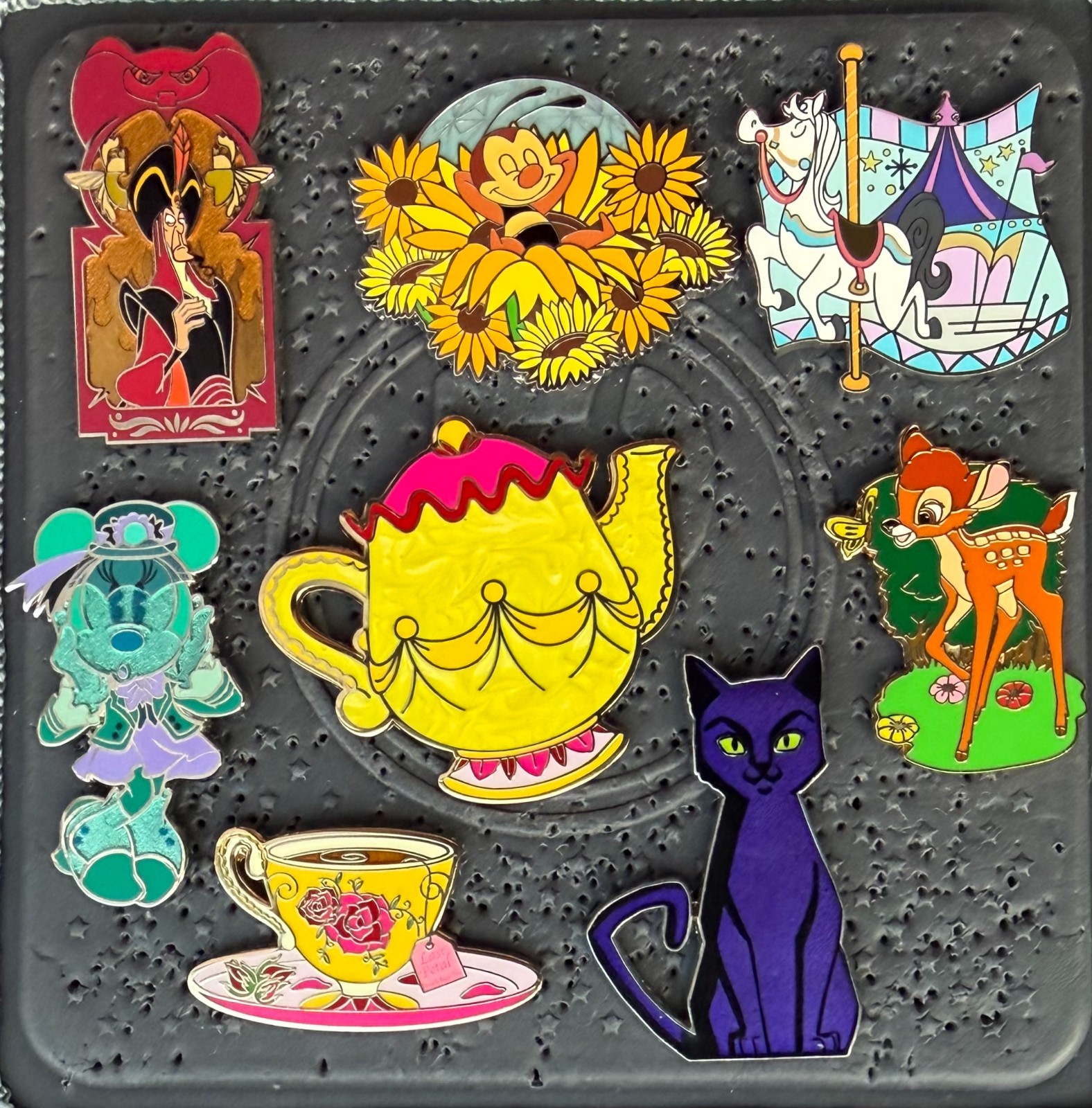 Disney pin lot (12 pins) - including LE, LR, and DSSH Disney pin lot (12 pins) - including LE, LR, and DSSH