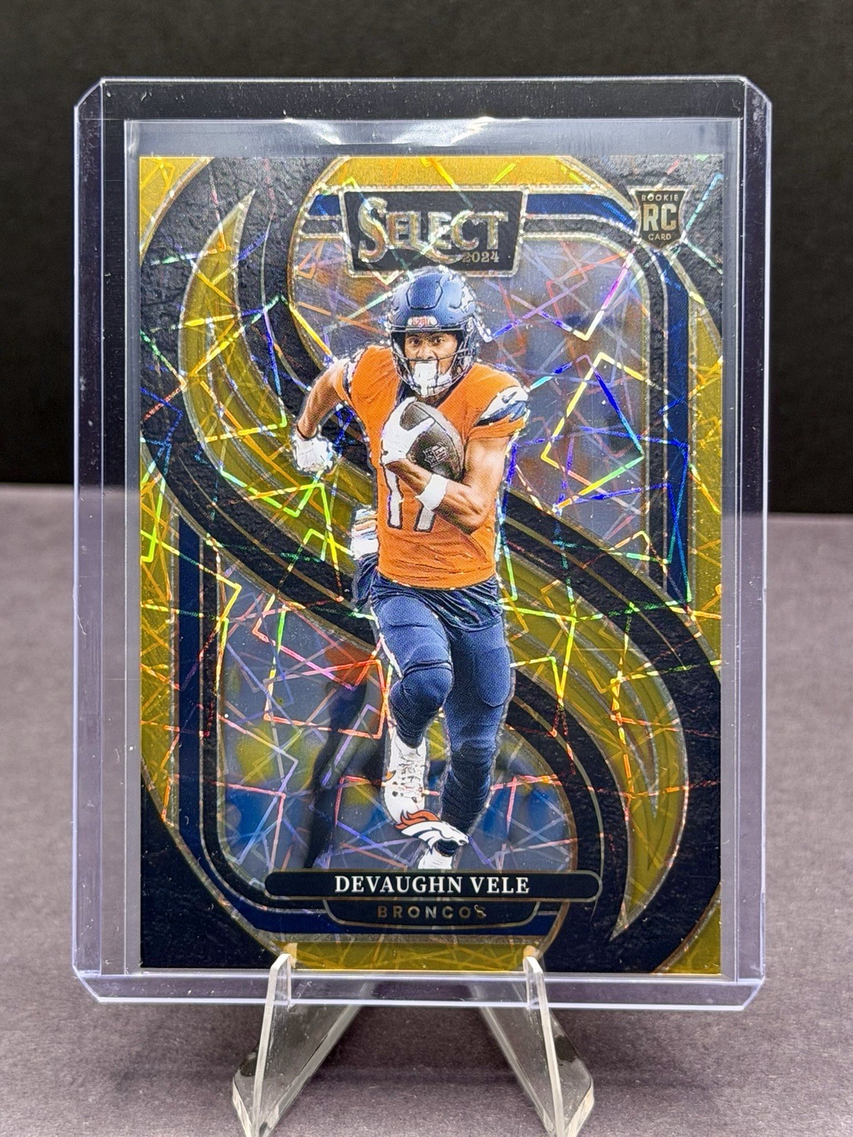 2024 Select Devaughn Vele #150 Gold Prizm /10 RC Broncos Saints *Rookie* 2024 Select Devaughn Vele #150 Gold Prizm /10 RC Broncos Saints *Rookie*