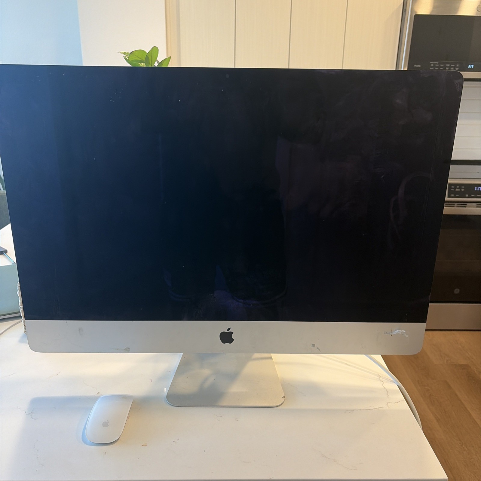 Apple iMac 2017 27-inch I7-7700K 4.2GHz, 32GB RAM, 512GB SSD, MacOS 13 Apple iMac 2017 27-inch I7-7700K 4.2GHz, 32GB RAM, 512GB SSD, MacOS 13
