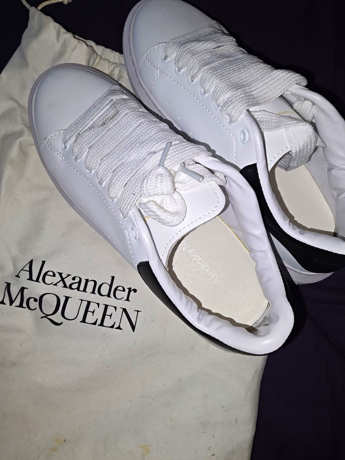 Alexander McQueen Men\'s Leather Sneakers White/Black Logo Lace-Up EU 44 US 11 Alexander McQueen Men\'s Leather Sneakers White/Black Logo Lace-Up EU 44 US 11