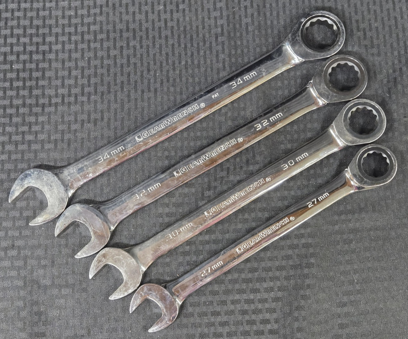 GearWrench 27, 30, 32, 34mm Combination Ratcheting Wrench Set Metric