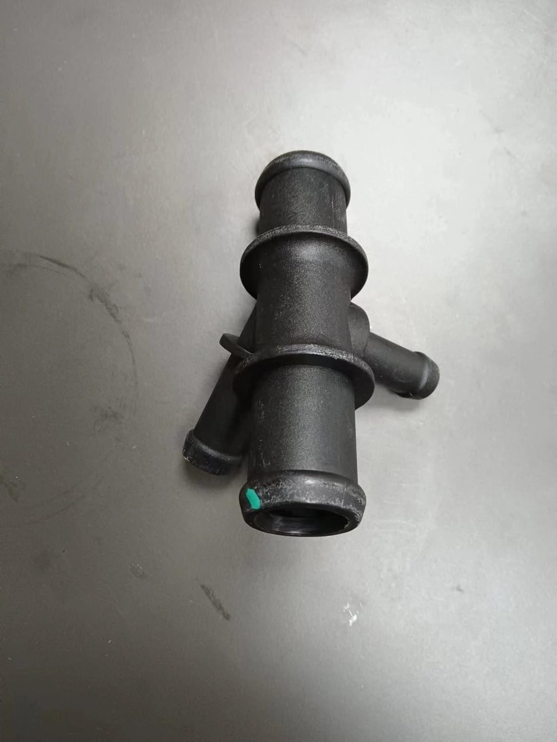 Coolant Flange Distributor for 2011-2016 Volkswagen Tiguan Passat 1K0121087P Coolant Flange Distributor for 2011-2016 Volkswagen Tiguan Passat 1K0121087P