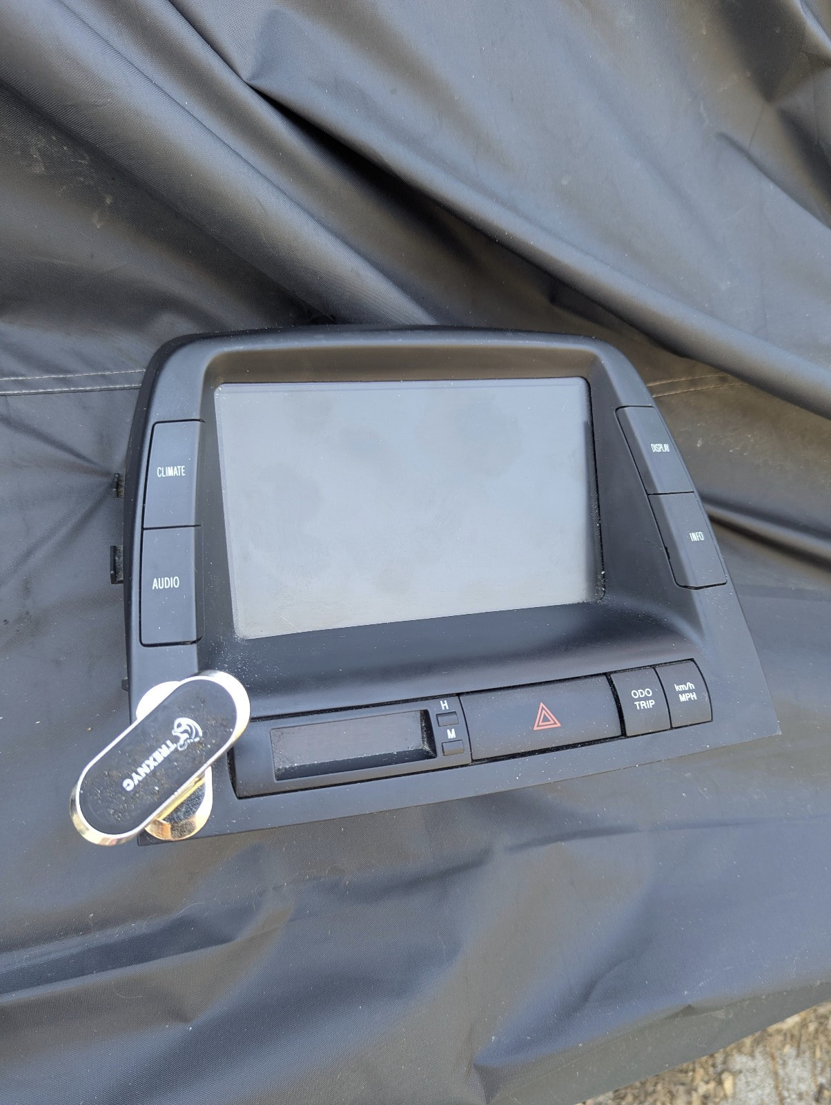 2004-2009 Toyota Prius MFD Information Navigation Screen OEM 86110-47081 2004-2009 Toyota Prius MFD Information Navigation Screen OEM 86110-47081