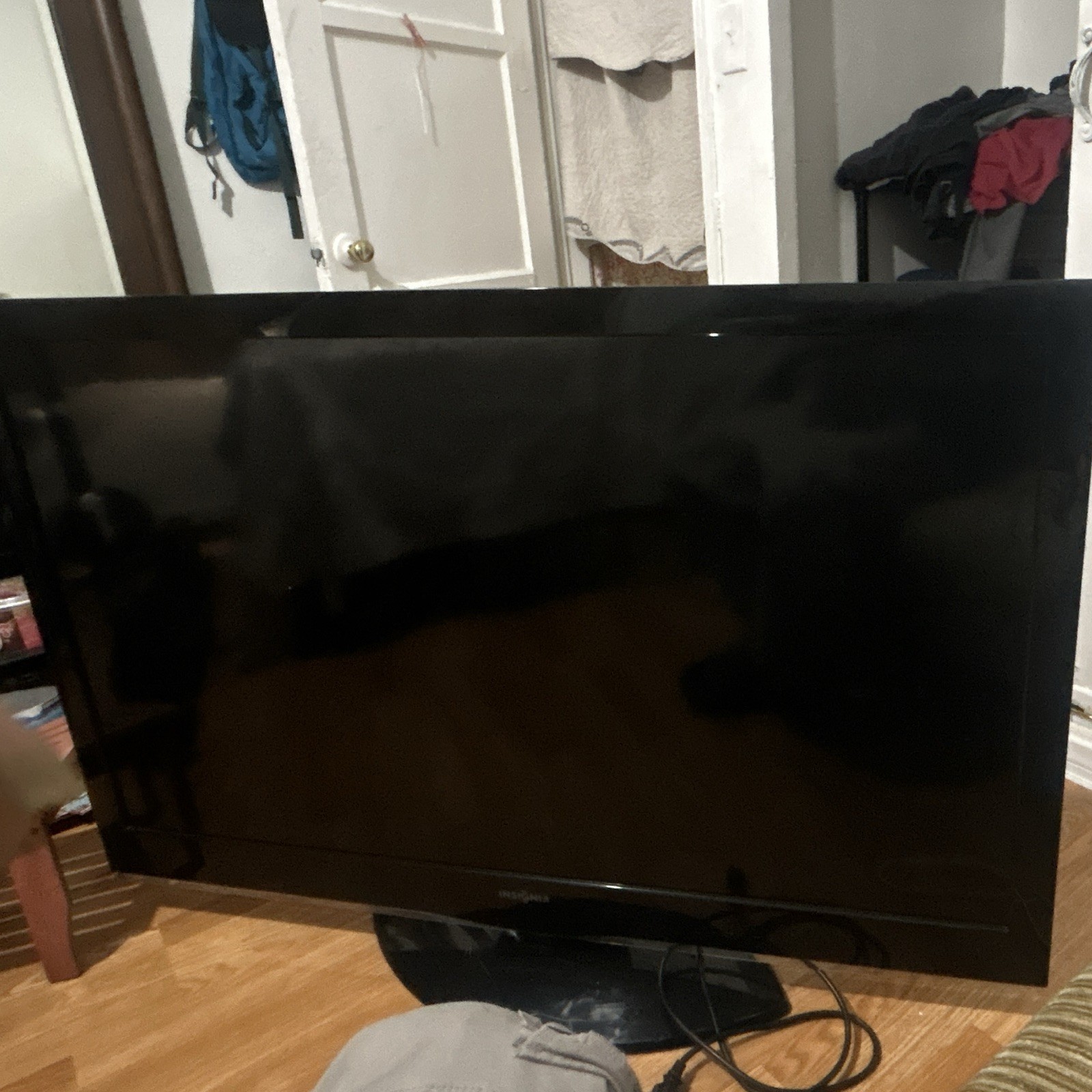Insignia 55 in LCD Flat Screen TV 1080p FHD with Stand Black