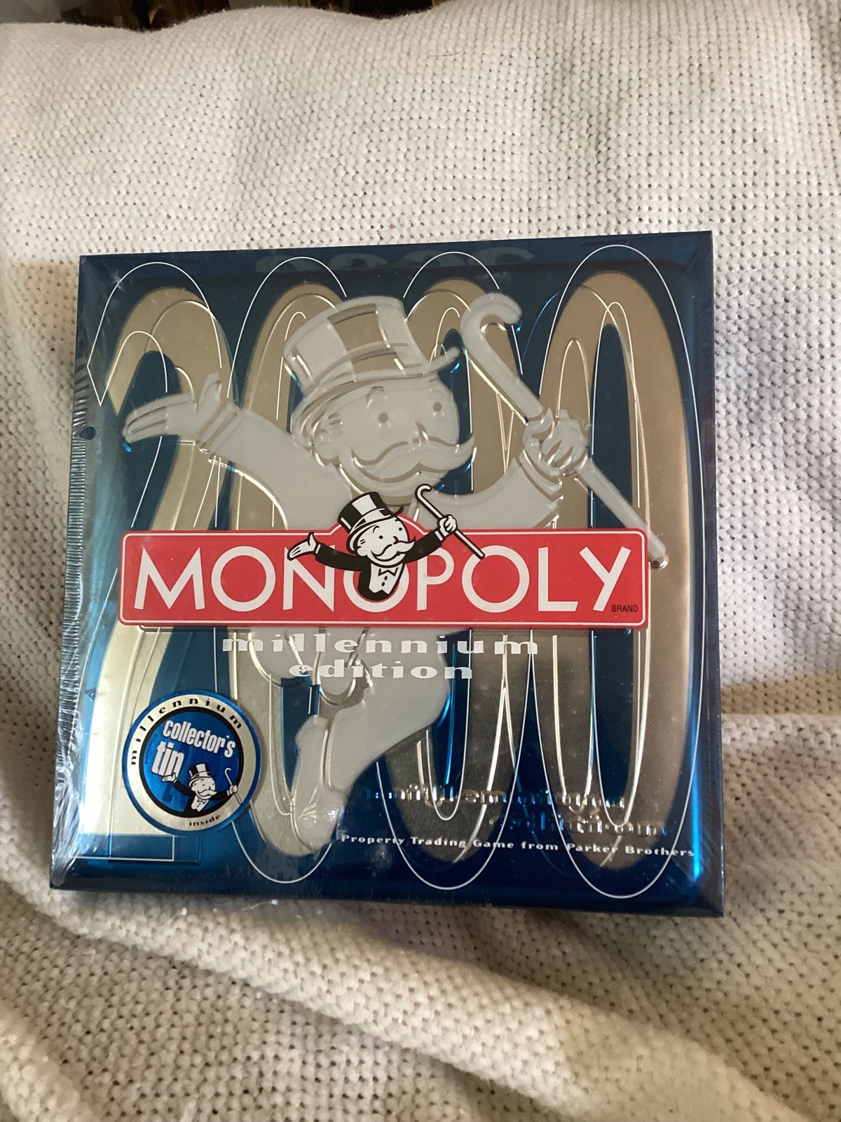 NEW MONOPOLY 2000 Millennium Edition 1998 Collector\'s Metal Tin Holographic 
