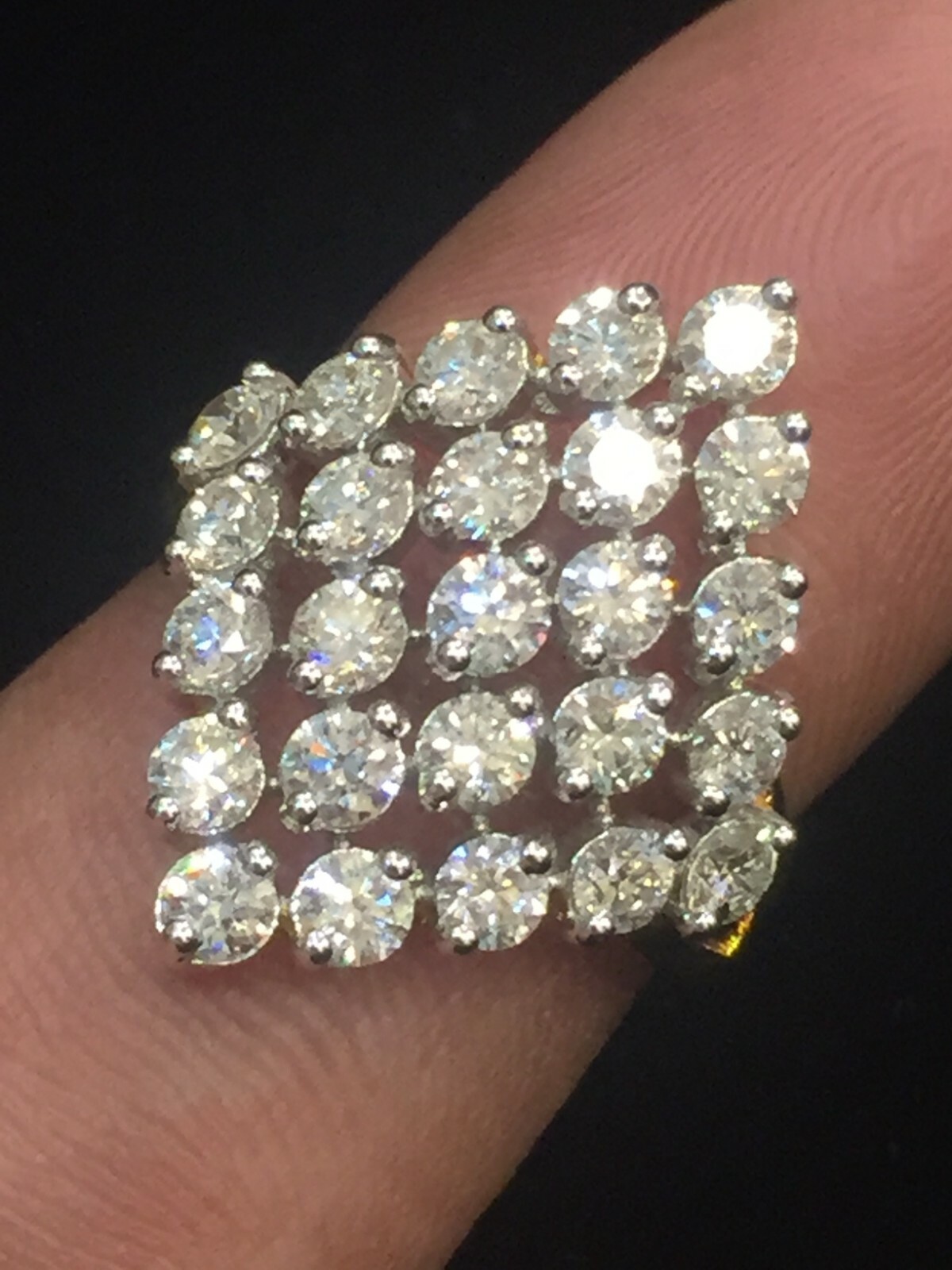 Stunning 2.18 Cts Round Brilliant Cut Natural Diamonds Wedding Ring In 14K Gold