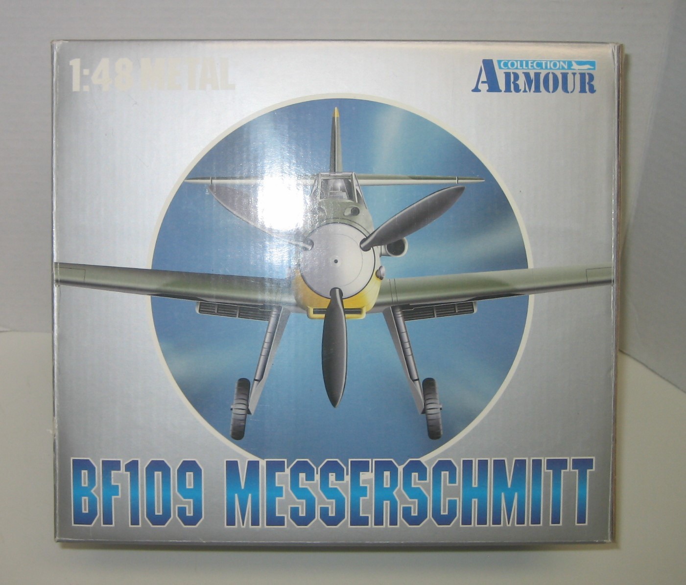 1/48 Armour WWII German Fighter Messerschmitt Bf-109 F ART 98081 1/48 Armour WWII German Fighter Messerschmitt Bf-109 F ART 98081