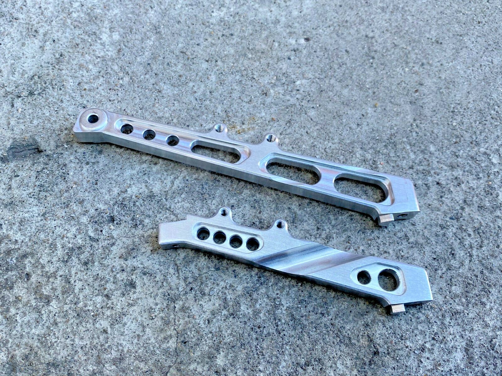 Aluminum Front / Rear Chassis Brace for 1/7 Arrma Infraction Limitless V1