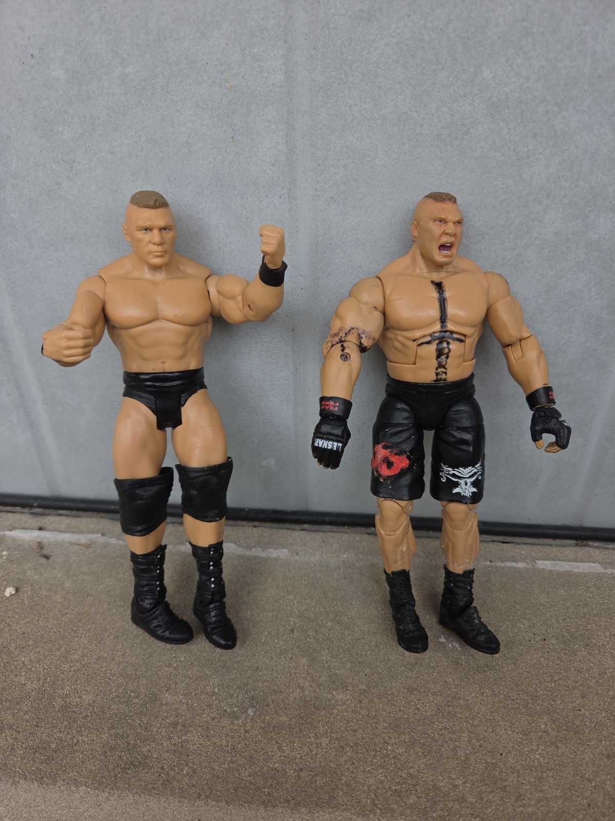 Brock Lesnar Lot Of 2 WWE Wresting Figures 7\