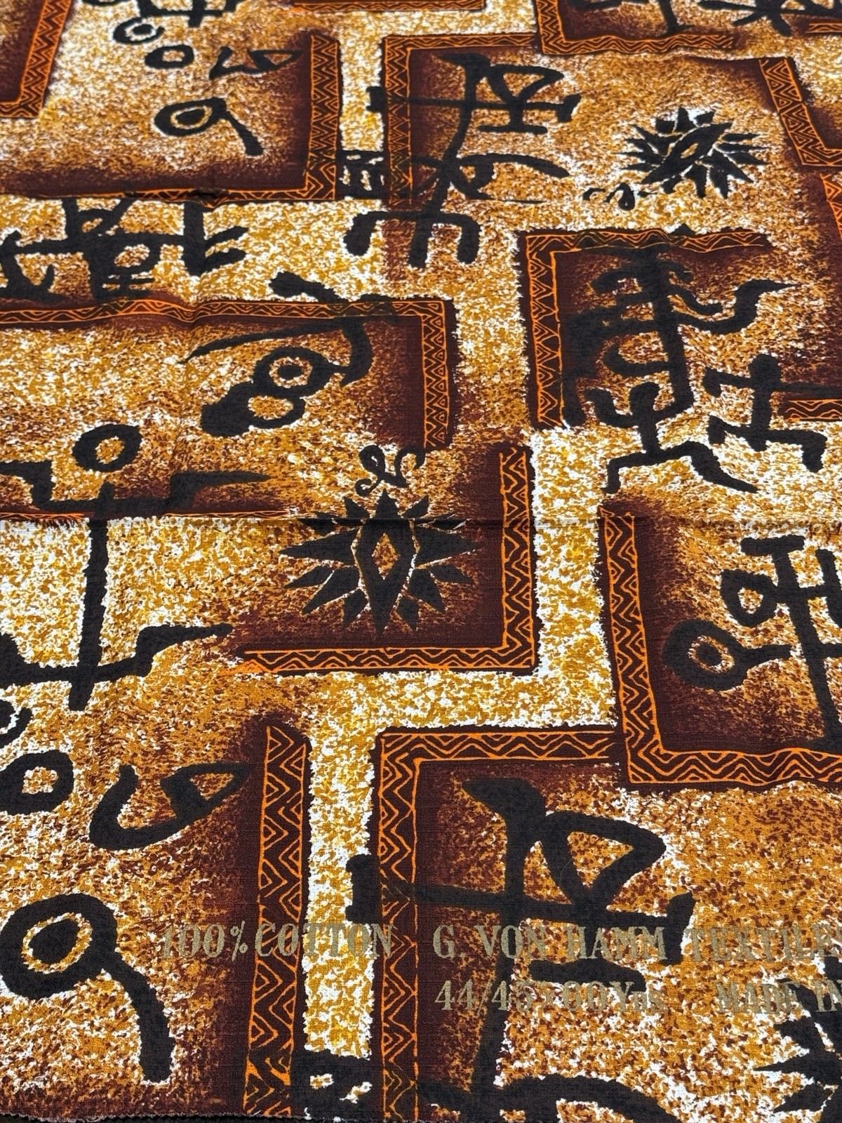 Vintage GVH Hawaiian Barkcloth Fabric Tiki Tribal Brown Orange 44\