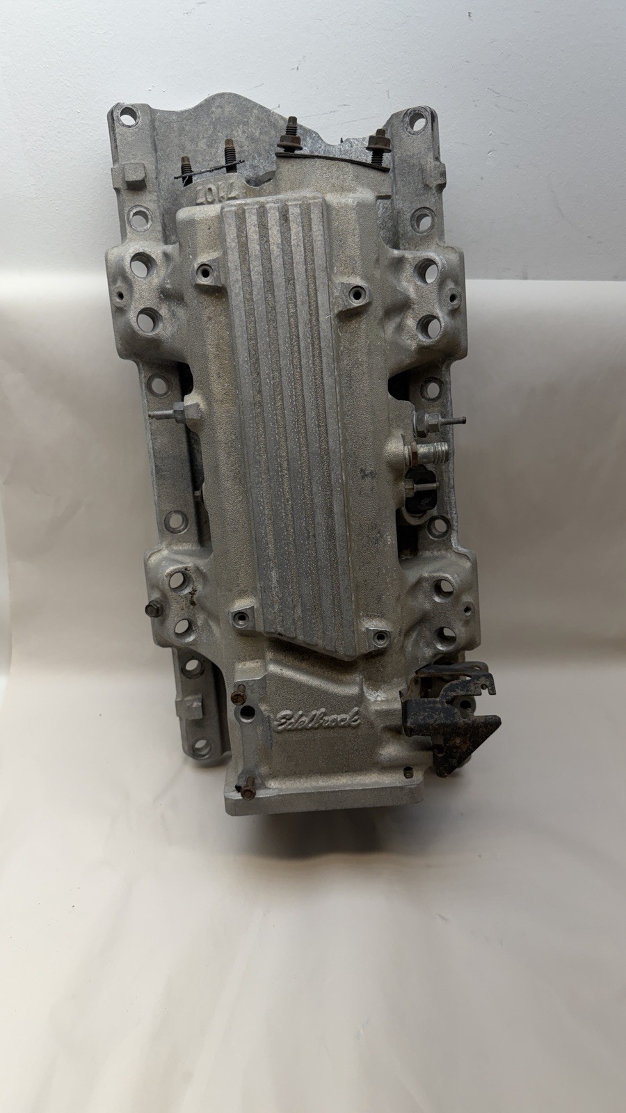 Edelbrock 7107 Performer RPM LT1 Intake Manifold Corvette Camaro Firebird V8 Edelbrock 7107 Performer RPM LT1 Intake Manifold Corvette Camaro Firebird V8
