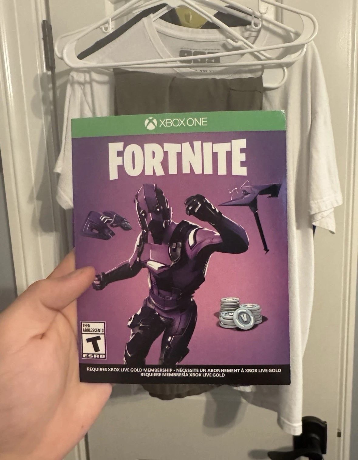 Dark Vertex Outfit + 500 V Bucks READ SLIDES