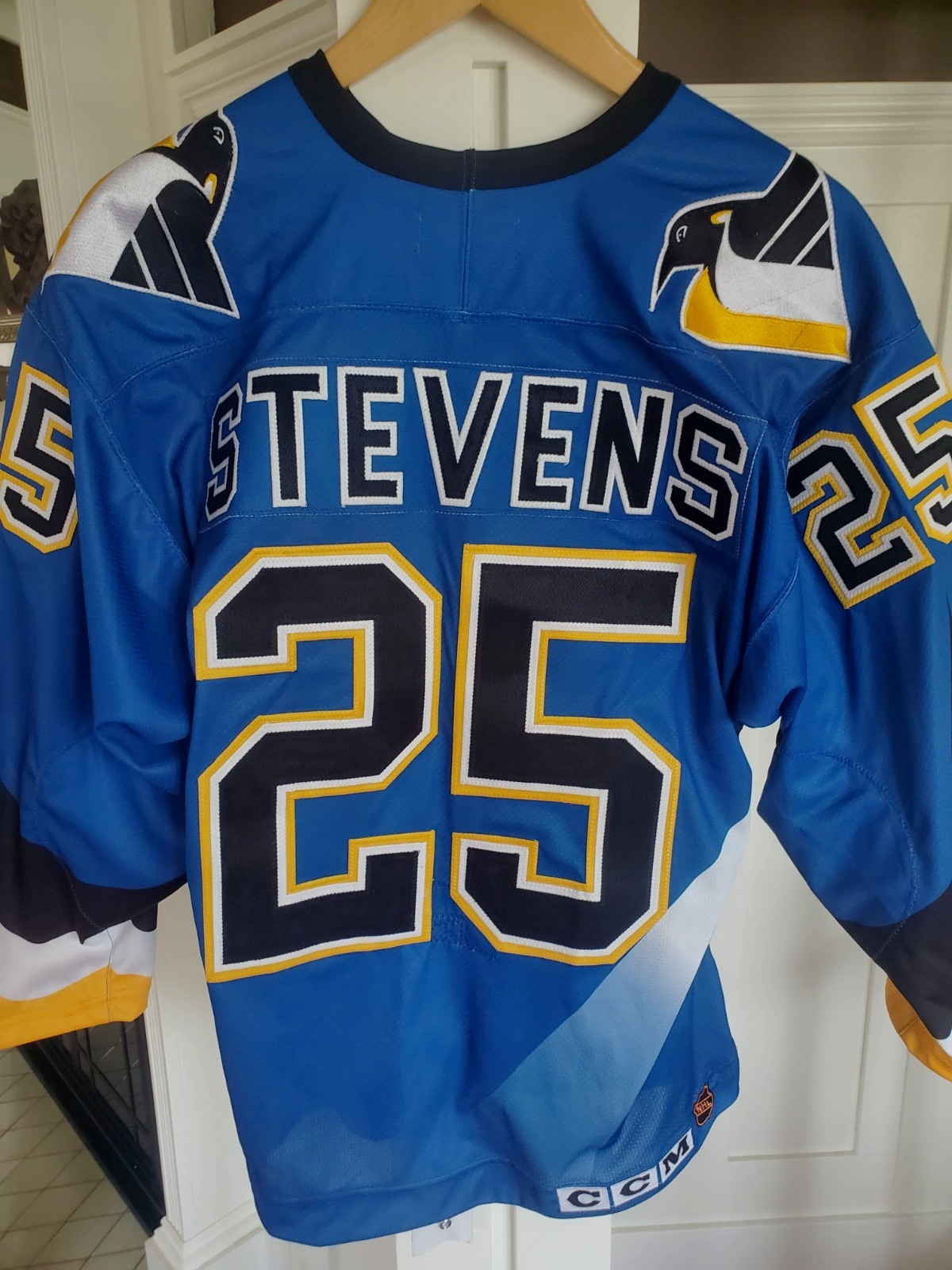 NO TARIFFS  94/95 Pittsburgh Penguins Kevin Stevens Shelved War Bird Jersey 52