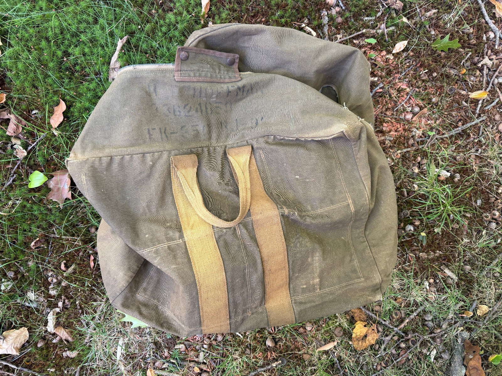 Original 1940s WWII US Aviator's Kit Parachute Pilot's Bag Duffel Workwear Army Original 1940s WWII US Aviator's Kit Parachute Pilot's Bag Duffel Workwear Army