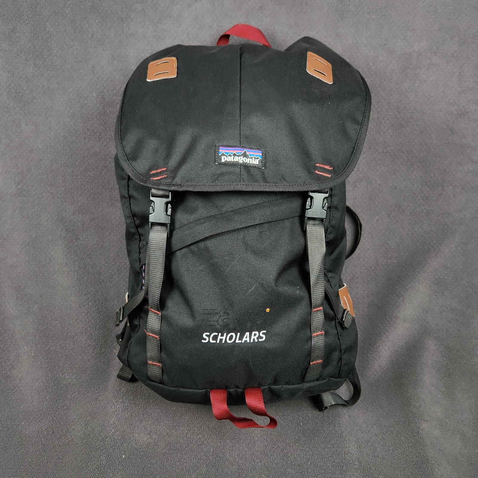 Patagonia Arbor Pack Backpack Black Men Laptop Compartment Scholars Logo Daypack