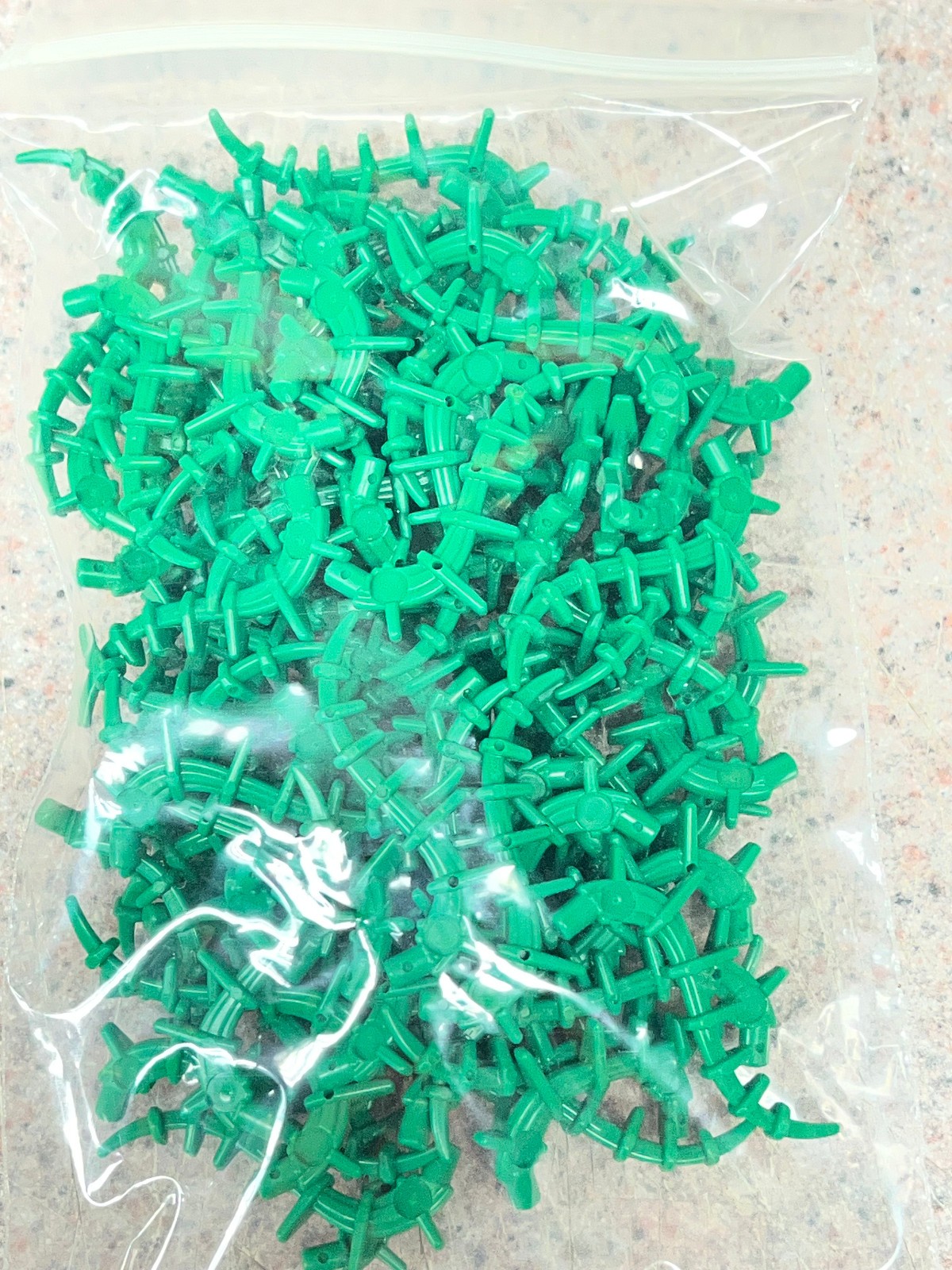 Lot Of 100 NEW Lego 55236 Green Plant Vine Seaweed Appendage Bionicle Spine Lot Of 100 NEW Lego 55236 Green Plant Vine Seaweed Appendage Bionicle Spine