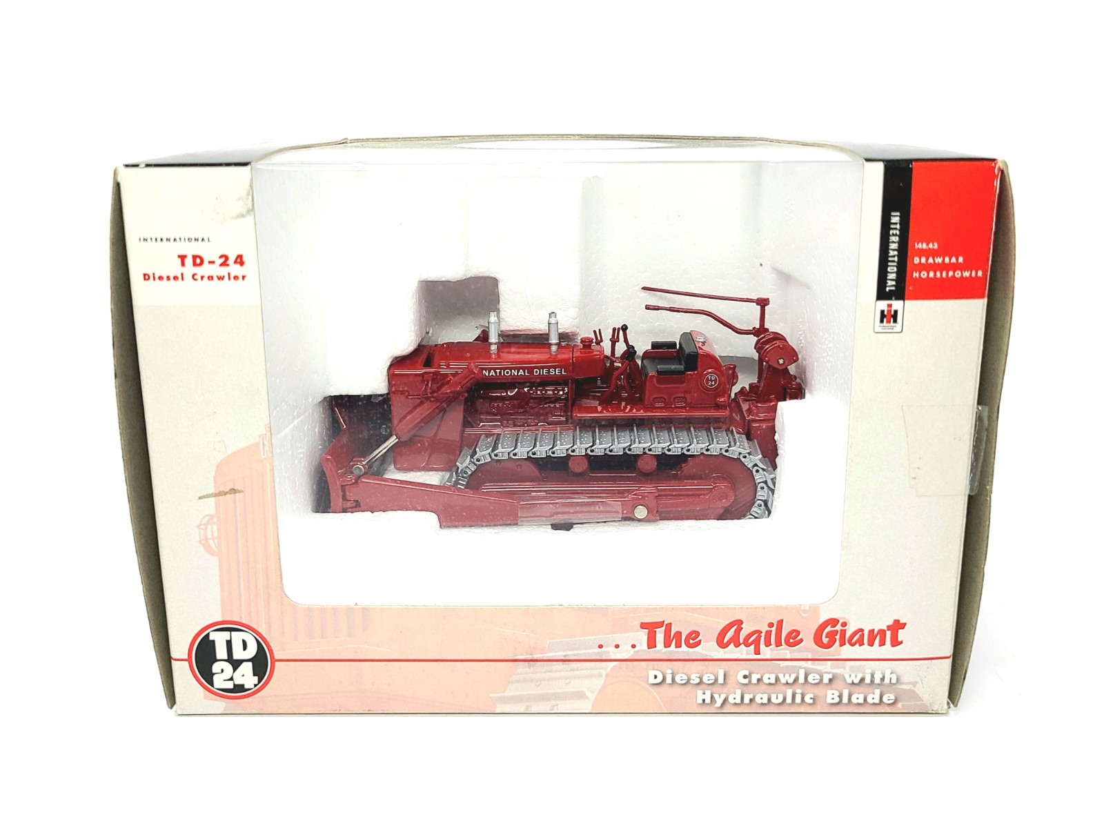 International IH TD-24 Dozer with Hyd. Blade - SpecCast 1:50 Scale #ZJD1553 New
