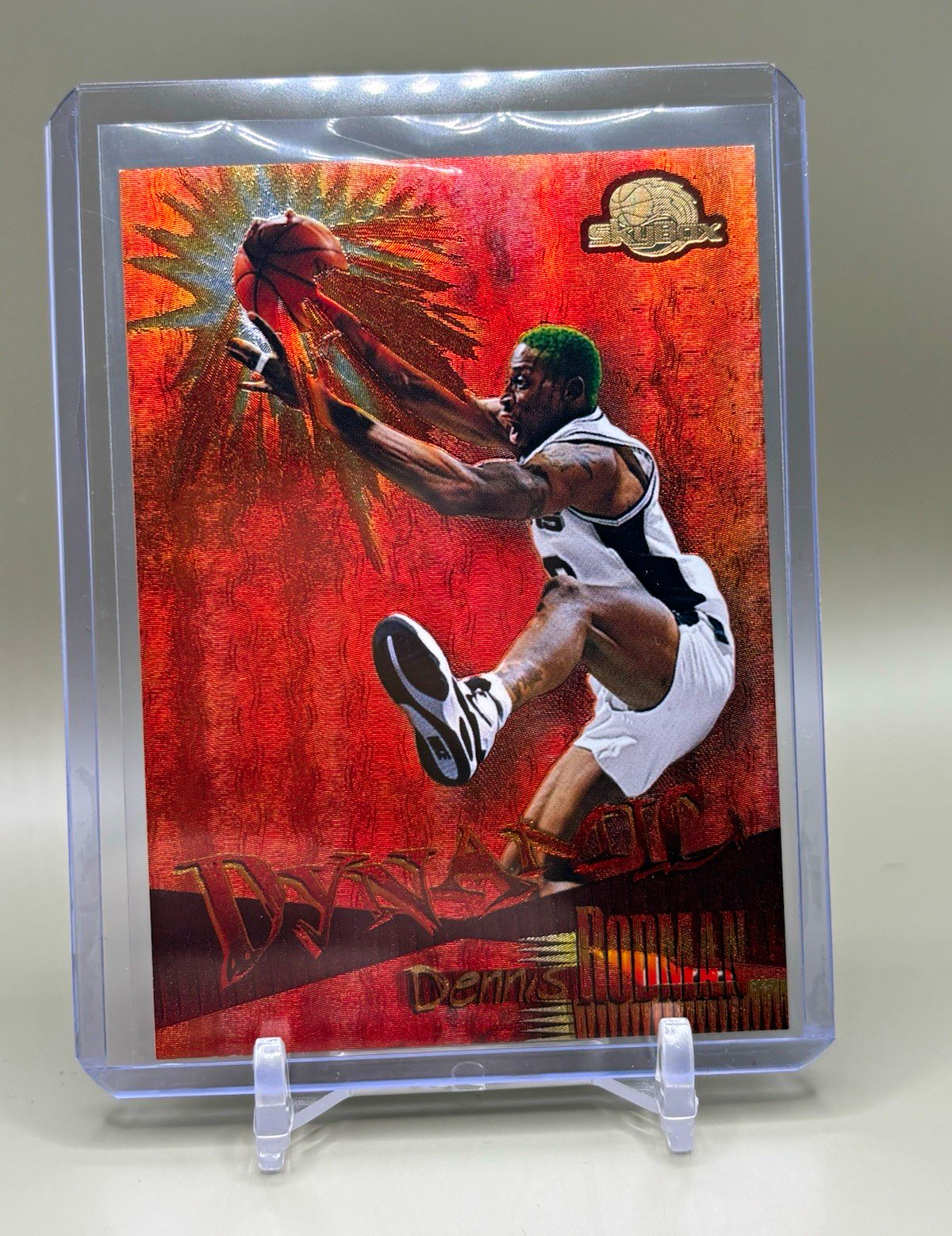 SkyBox 1995 SkyBox Premium Dynamic Insert Dennis Rodman #D10 Basketball Card SkyBox 1995 SkyBox Premium Dynamic Insert Dennis Rodman #D10 Basketball Card