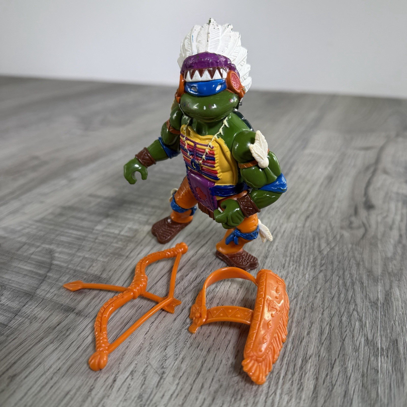 Vintage 1992 TMNT Wacky Wild West Chief Leo Leonardo Action Figure Bow & Quiver Vintage 1992 TMNT Wacky Wild West Chief Leo Leonardo Action Figure Bow & Quiver