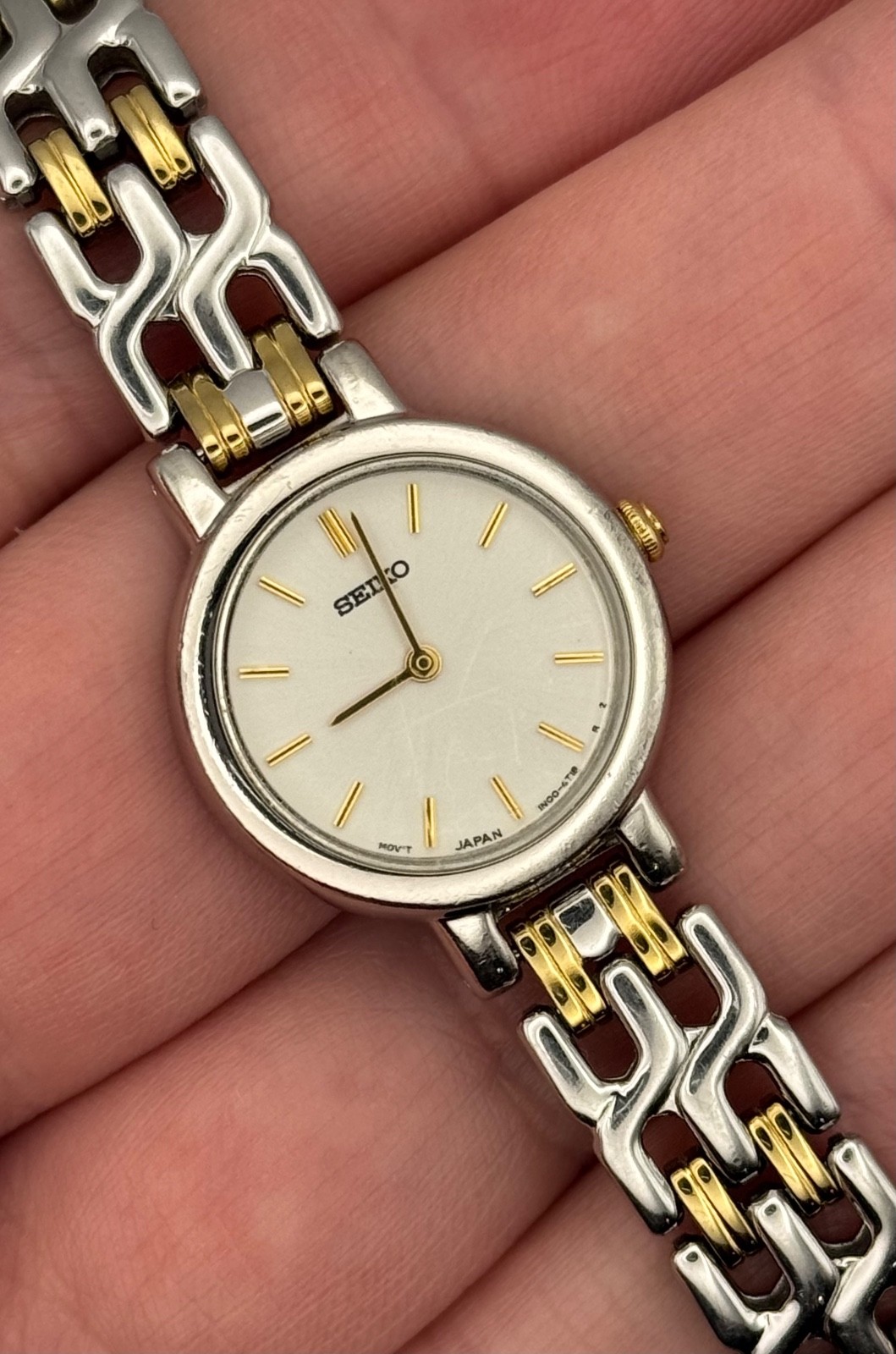1983 Vintage Seiko Women\'s Two-Tone Dress Watch w/Original Band - 1N00 Quartz
