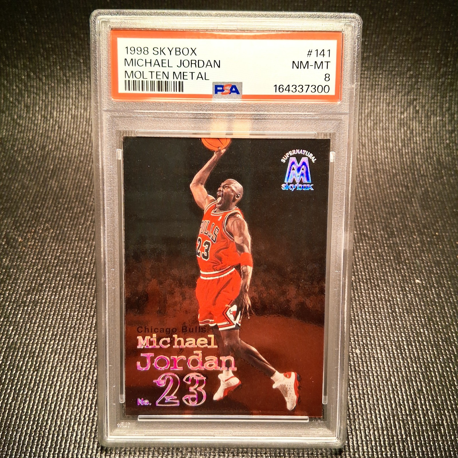 1998-99 Skybox Molten Metal - Supernatural Michael Jordan #141 PSA 8 - NEW GRADE 1998-99 Skybox Molten Metal - Supernatural Michael Jordan #141 PSA 8 - NEW GRADE