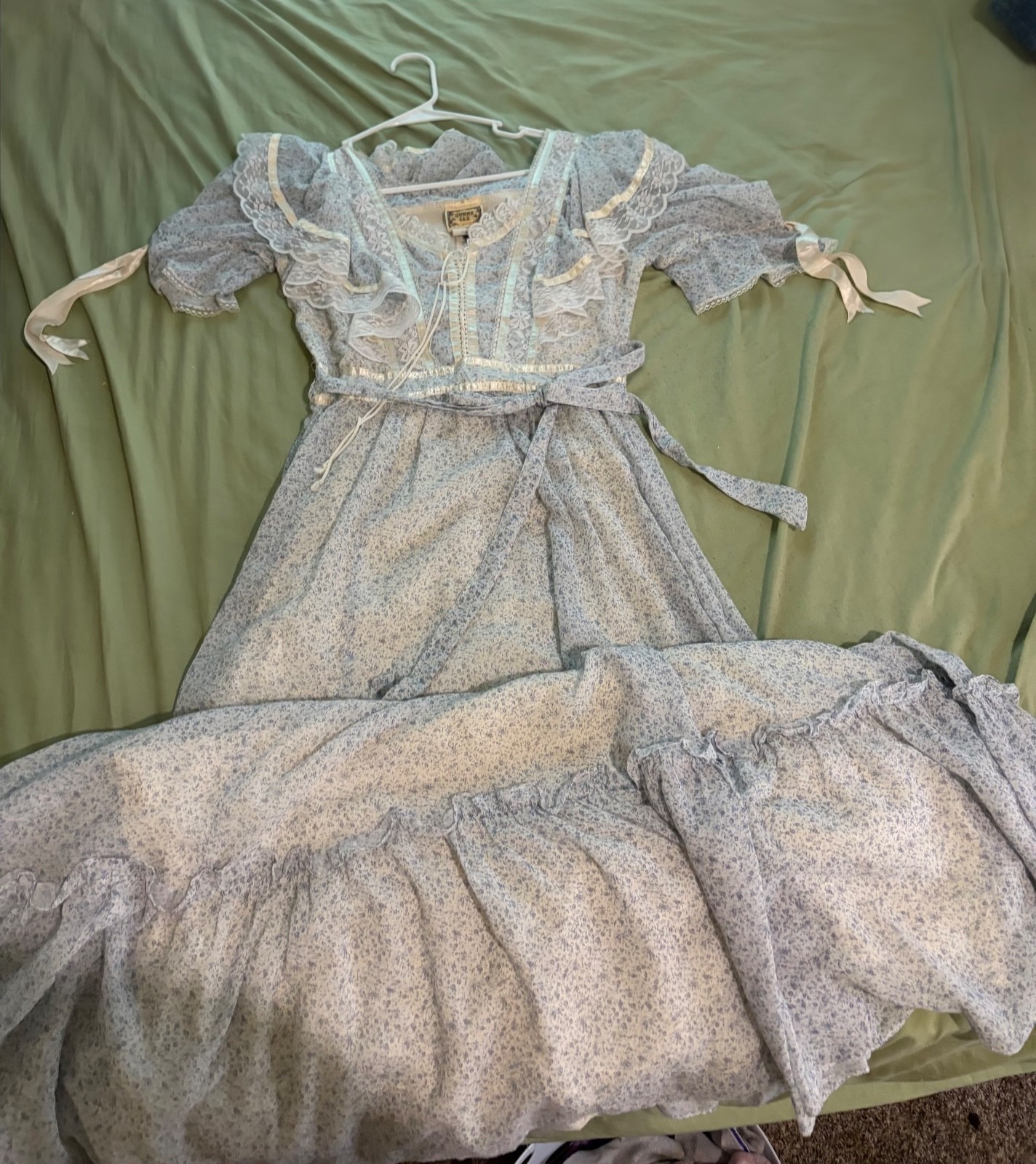 1970\'s Gunne Sax Prarie Vintage 11, lightly worn, tags still on 1970\'s Gunne Sax Prarie Vintage 11, lightly worn, tags still on