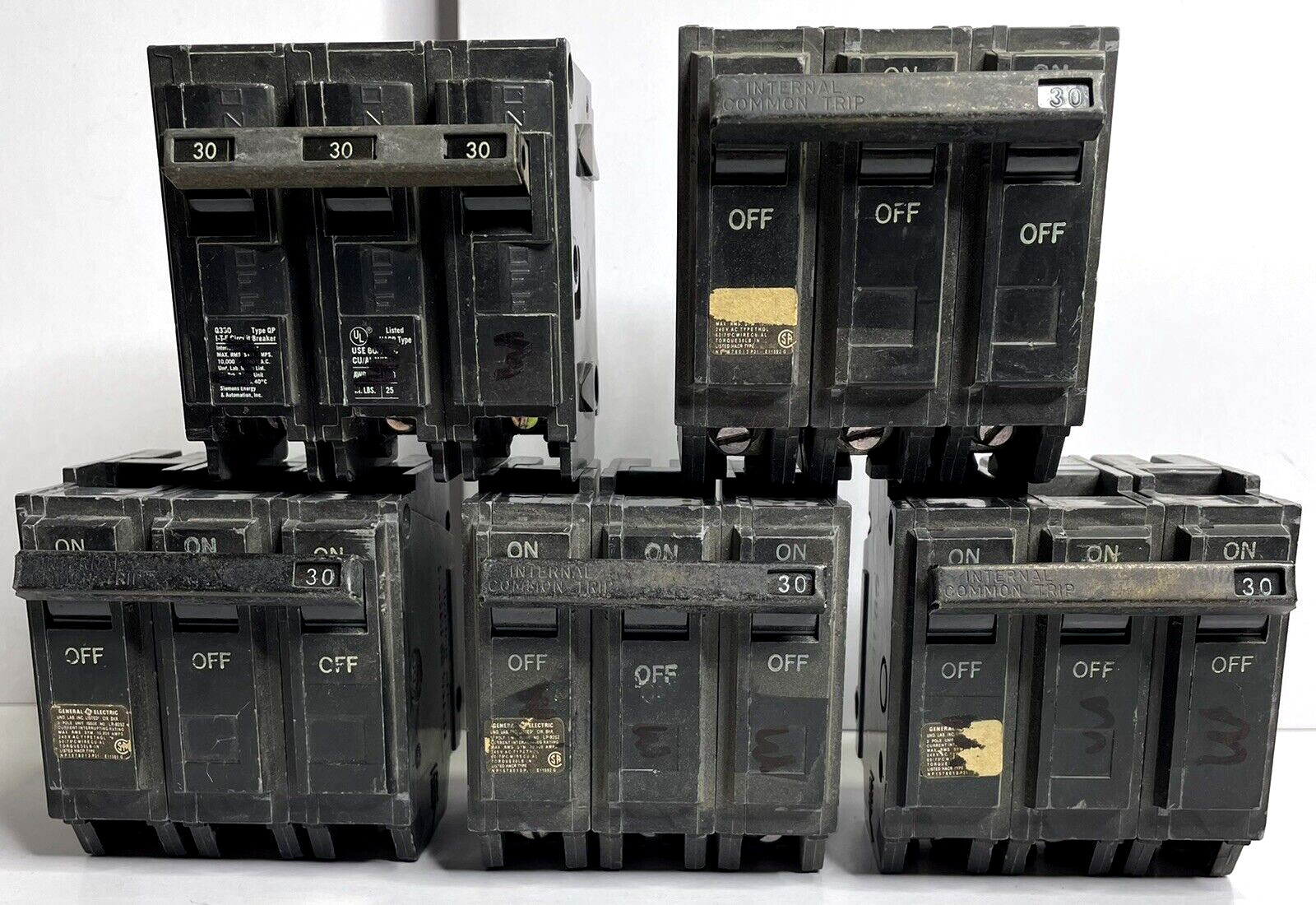 Lot of 5 - General Electric / UL Breaker 30A 10,000 A.I.C Rating 3 Pole Lot of 5 - General Electric / UL Breaker 30A 10,000 A.I.C Rating 3 Pole