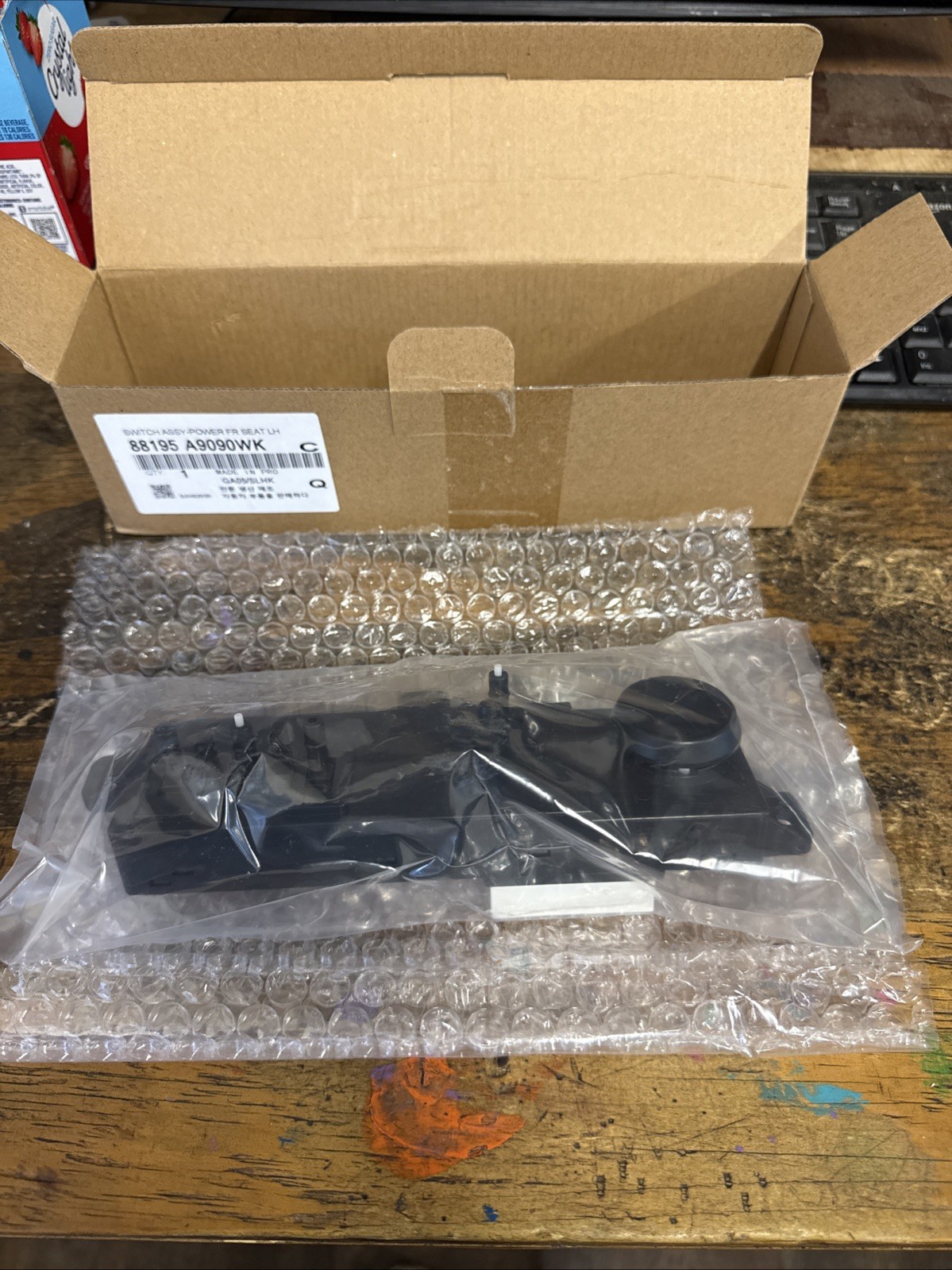 NEW Front Left Power Seat Switch Assembly 88195-A9090WK 2015–2019 Kia Sedona. NEW Front Left Power Seat Switch Assembly 88195-A9090WK 2015–2019 Kia Sedona.