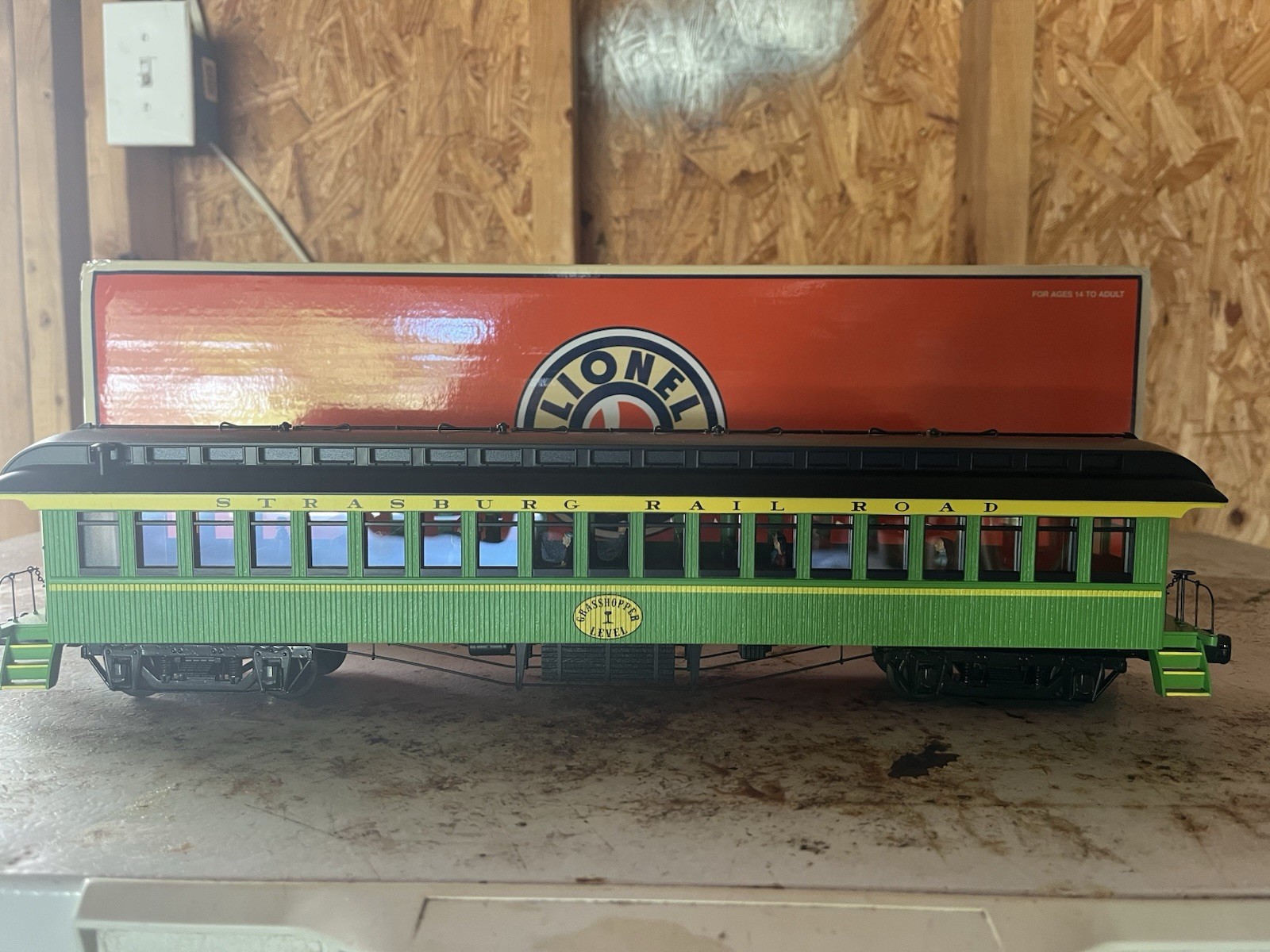 Lionel Strasburg Railroad Passenger Cars Green
