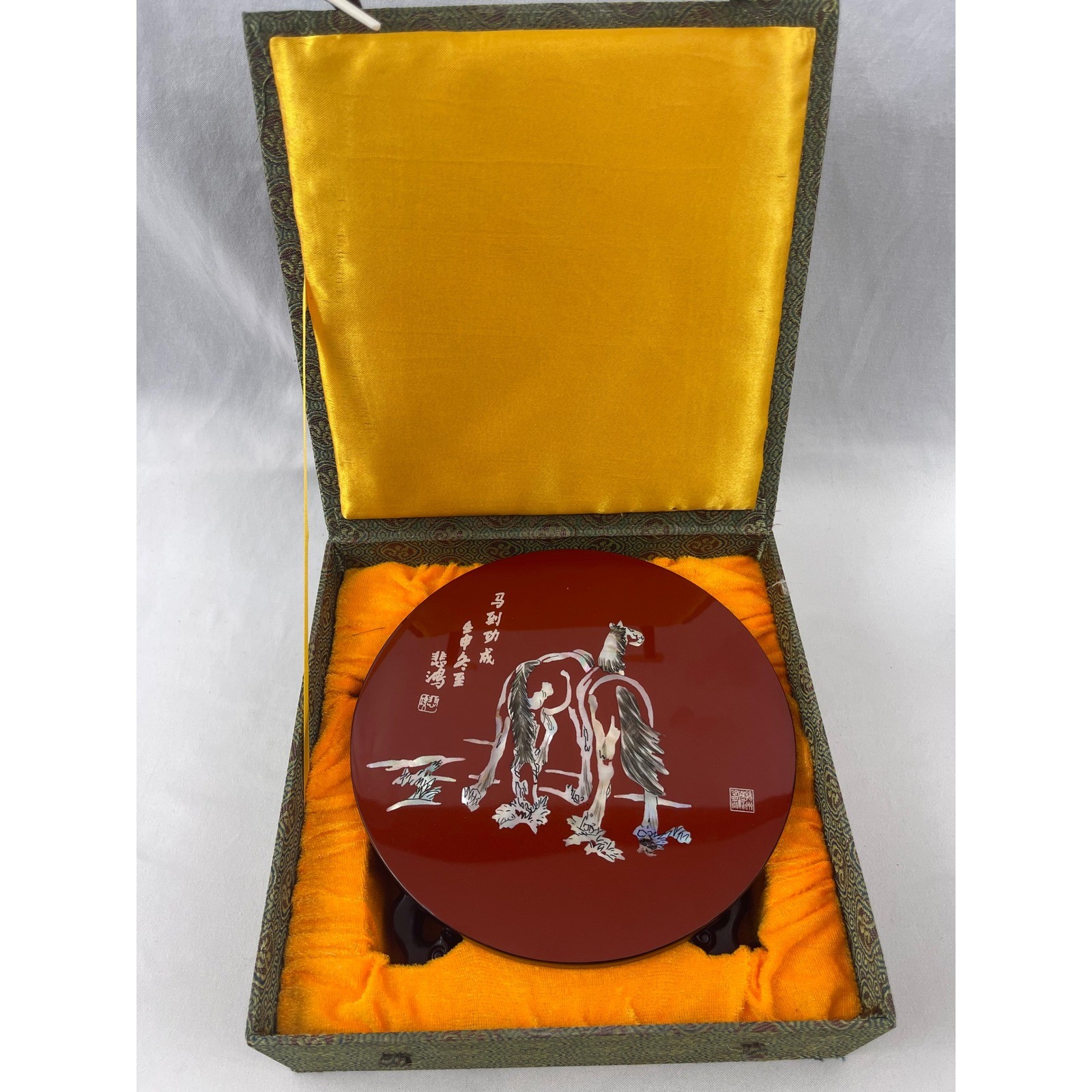 Yangzhou Lacquerware Red Horse Plate Mother of Pearl Inlay with Stand and Box